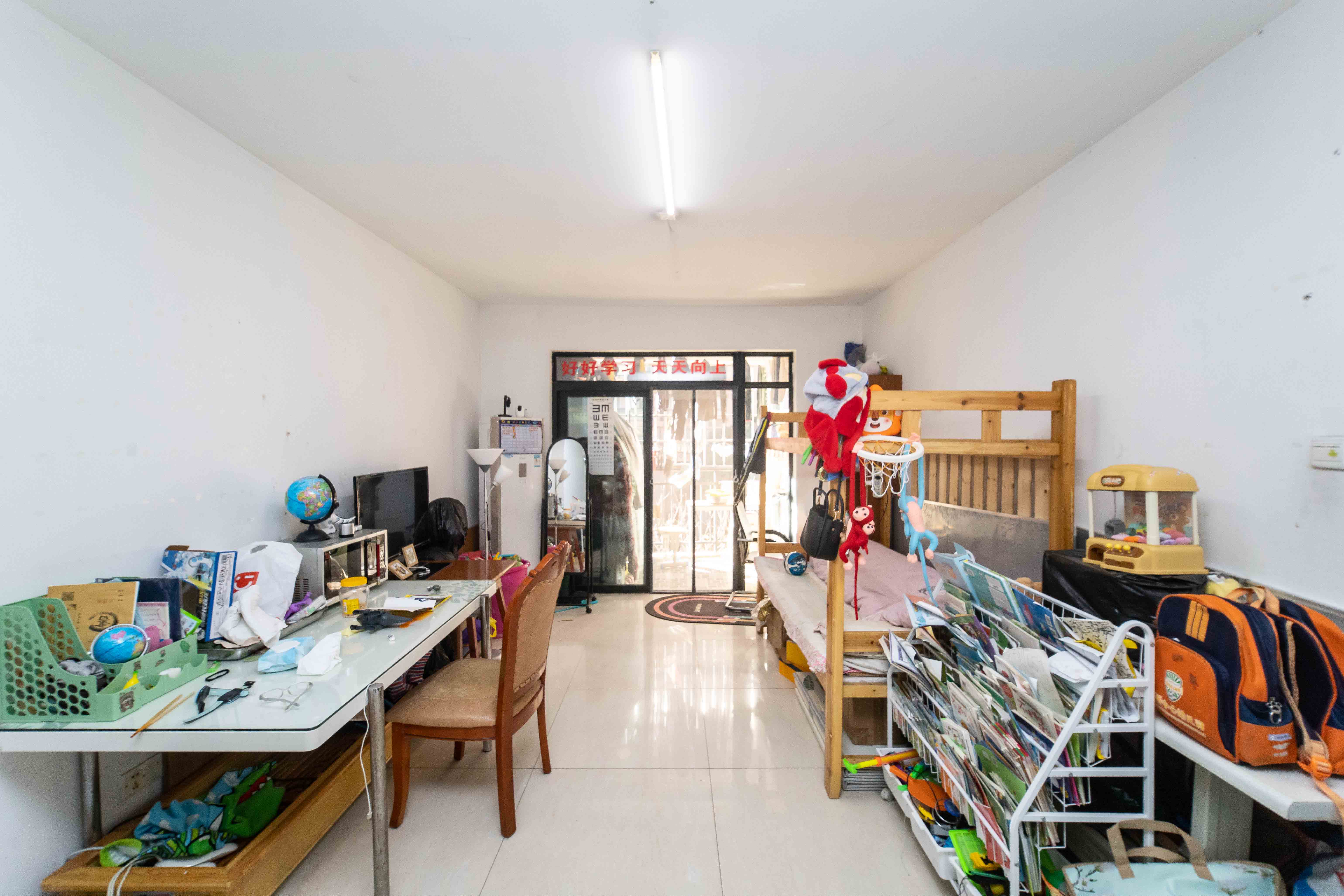 先锋东外滩  2室2厅1卫    65.0万 先锋东外滩  2室2厅1卫    65.0万客厅