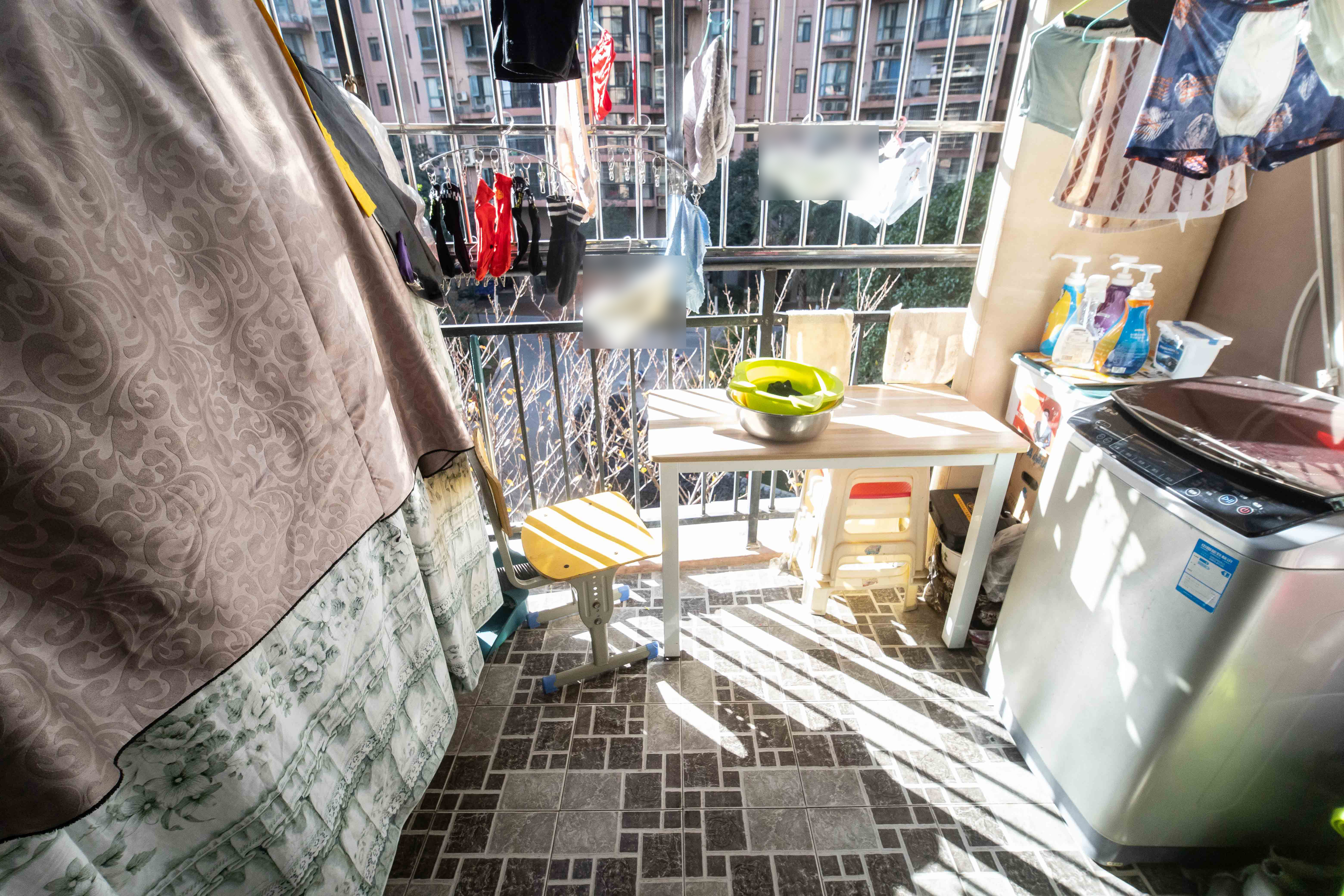 先锋东外滩  2室2厅1卫    65.0万 先锋东外滩  2室2厅1卫    65.0万阳台