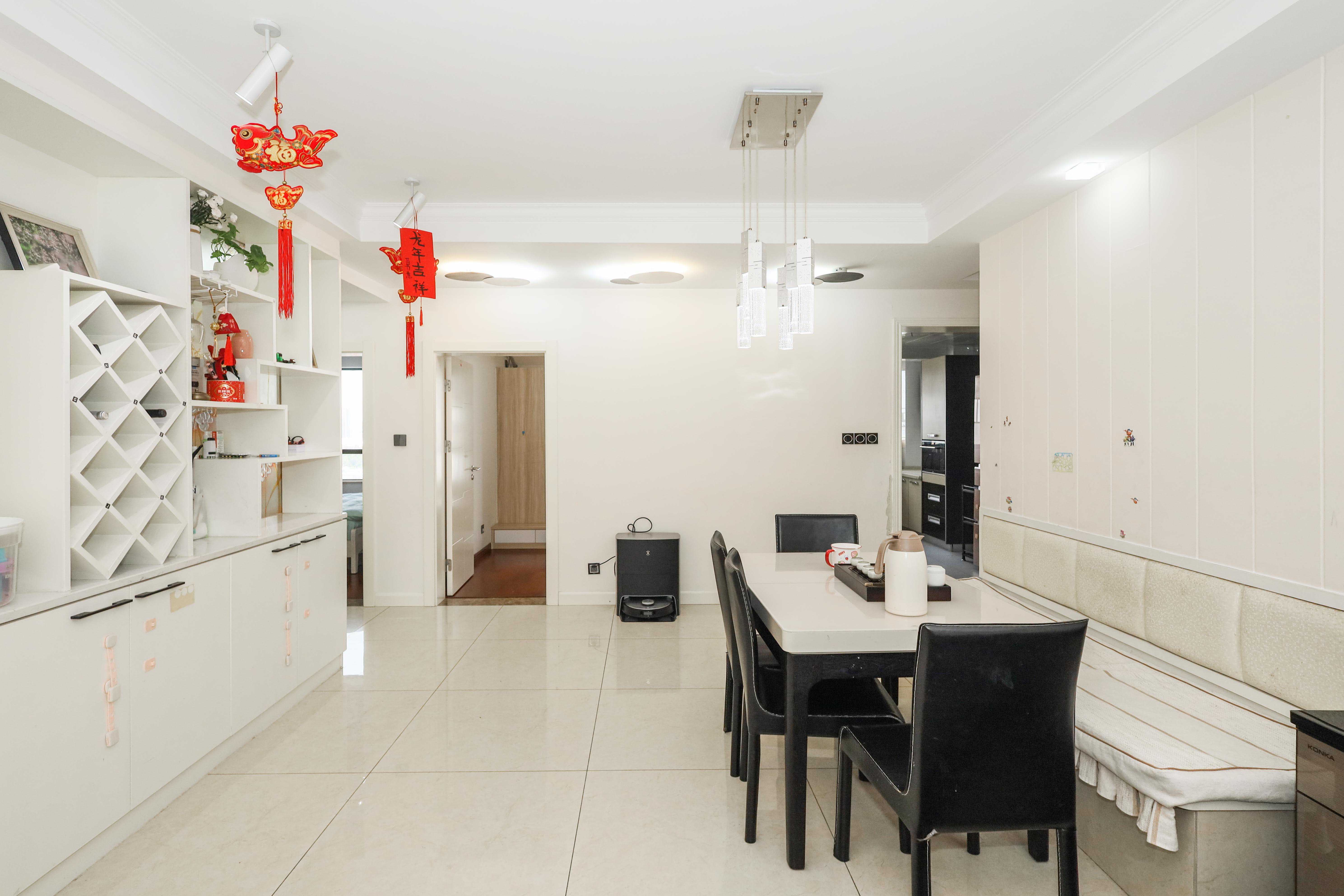 惠天然梅岭国际 3室2厅2卫 150.0万 惠天然梅岭国际 3室2厅2卫 150.0万其他