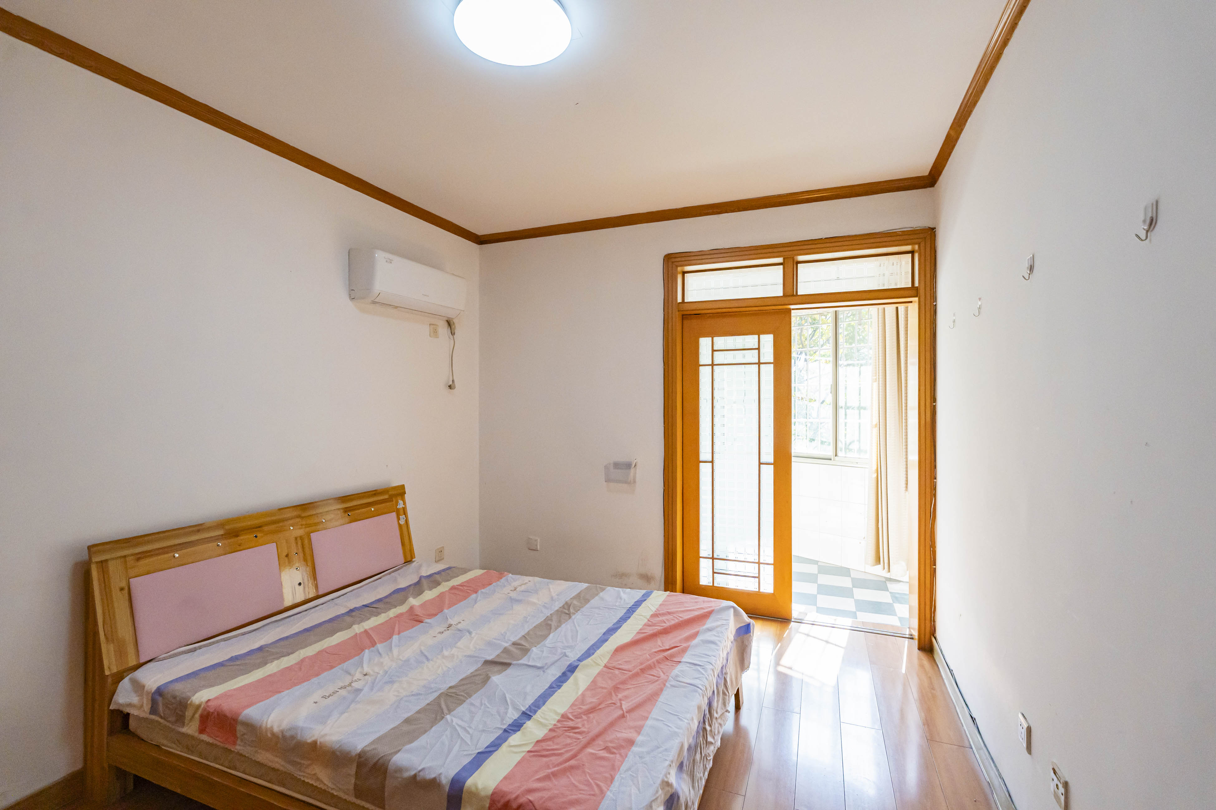 兴汉华庭 2室2厅1卫 78.0万 兴汉华庭 2室2厅1卫 78.0万卧室