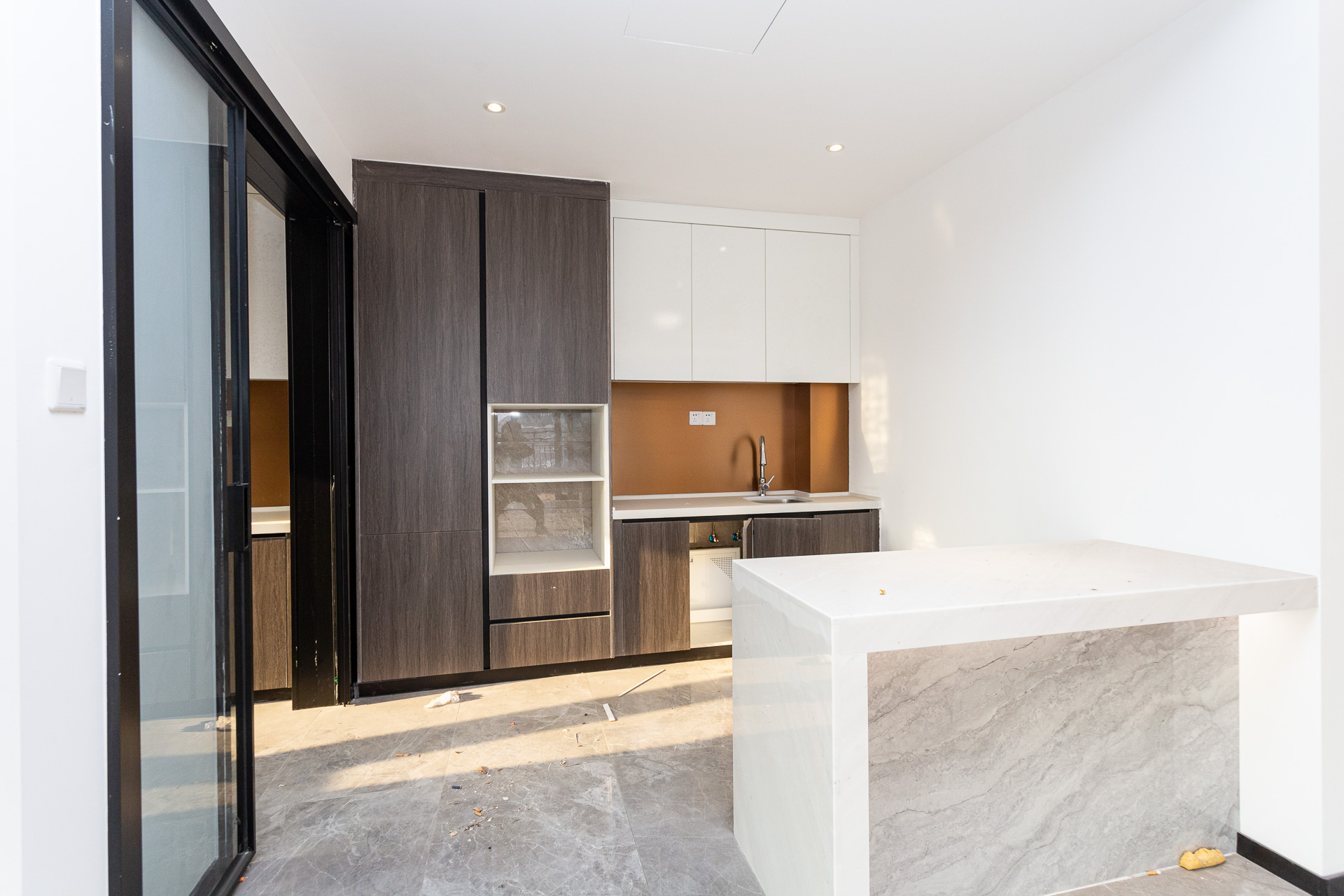 越秀湘江星汇城三期 4室2厅3卫 350.0万 越秀湘江星汇城三期 4室2厅3卫 350.0万厨房