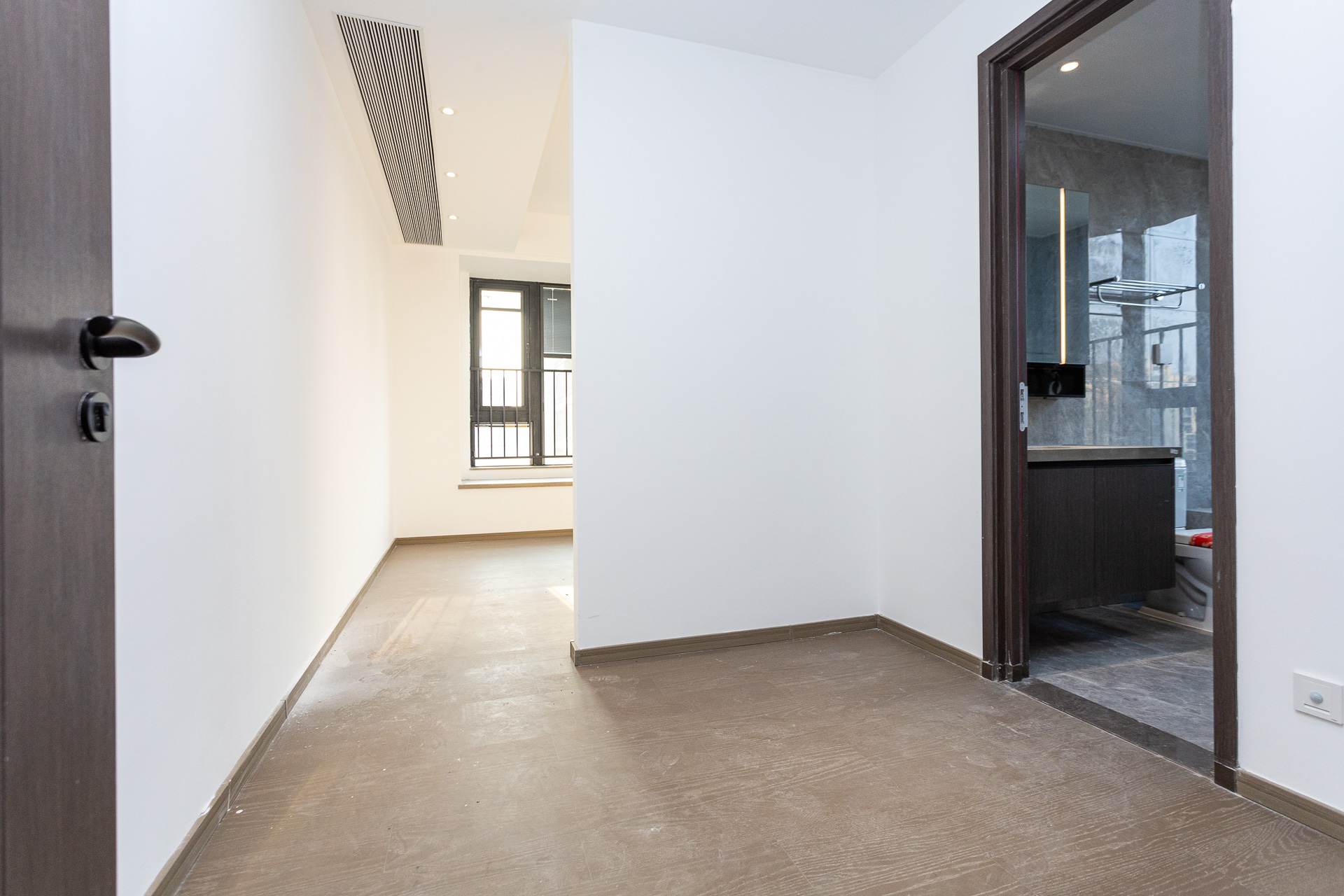 越秀湘江星汇城三期 4室2厅3卫 350.0万 越秀湘江星汇城三期 4室2厅3卫 350.0万卧室