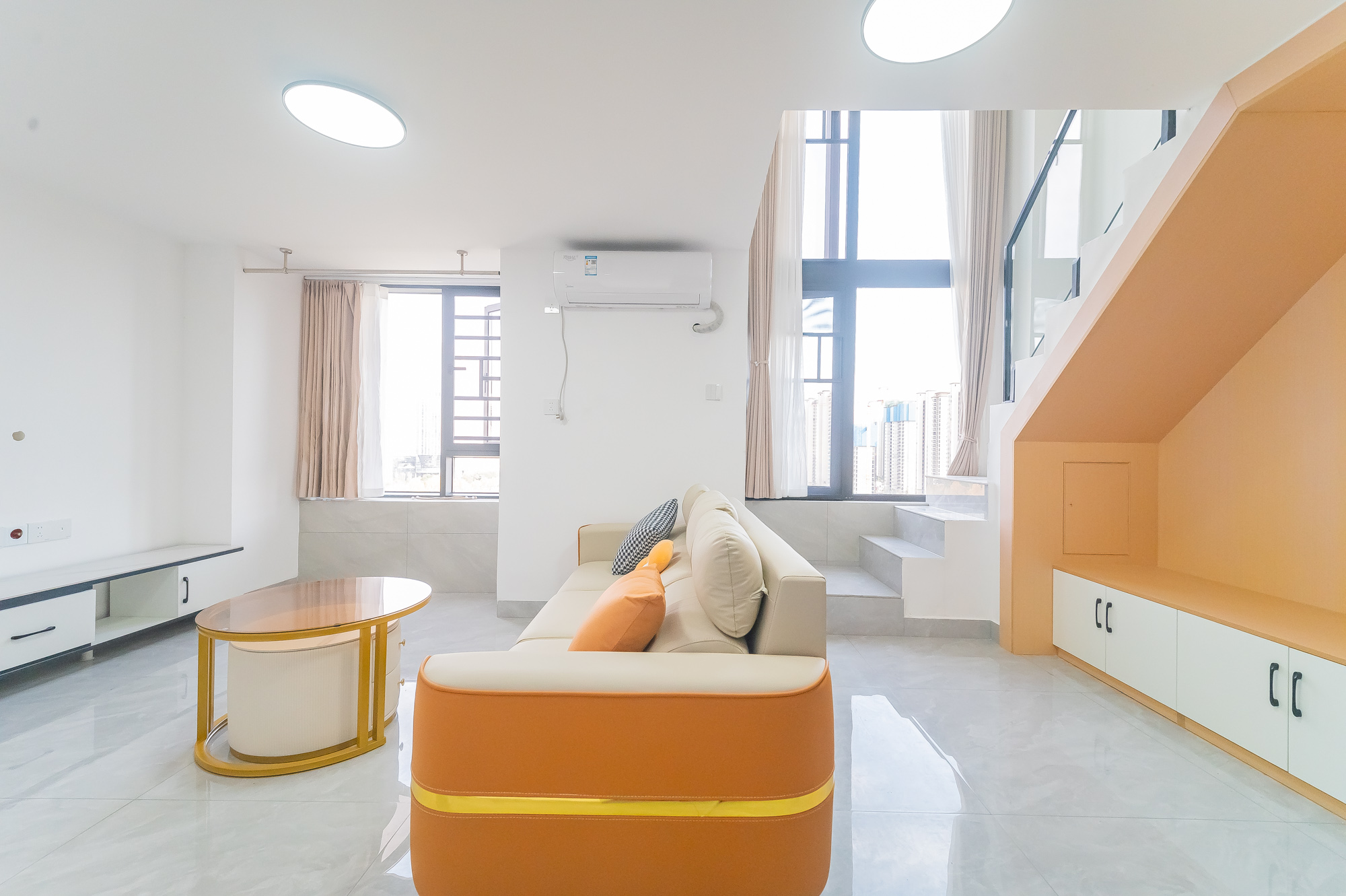 新城悦隽公园 2室1厅2卫 42.8万 新城悦隽公园 2室1厅2卫 42.8万客厅