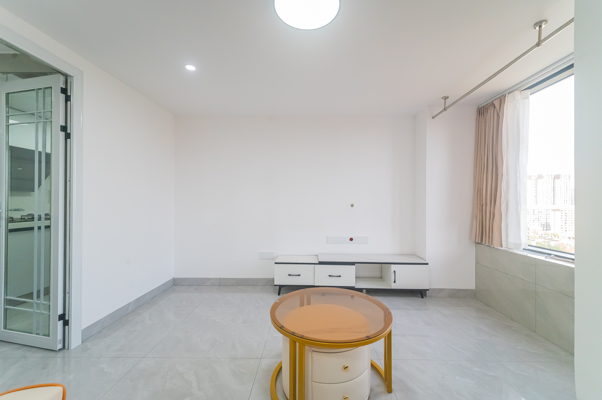 新城悦隽公园 2室1厅2卫 42.8万 新城悦隽公园 2室1厅2卫 42.8万客厅