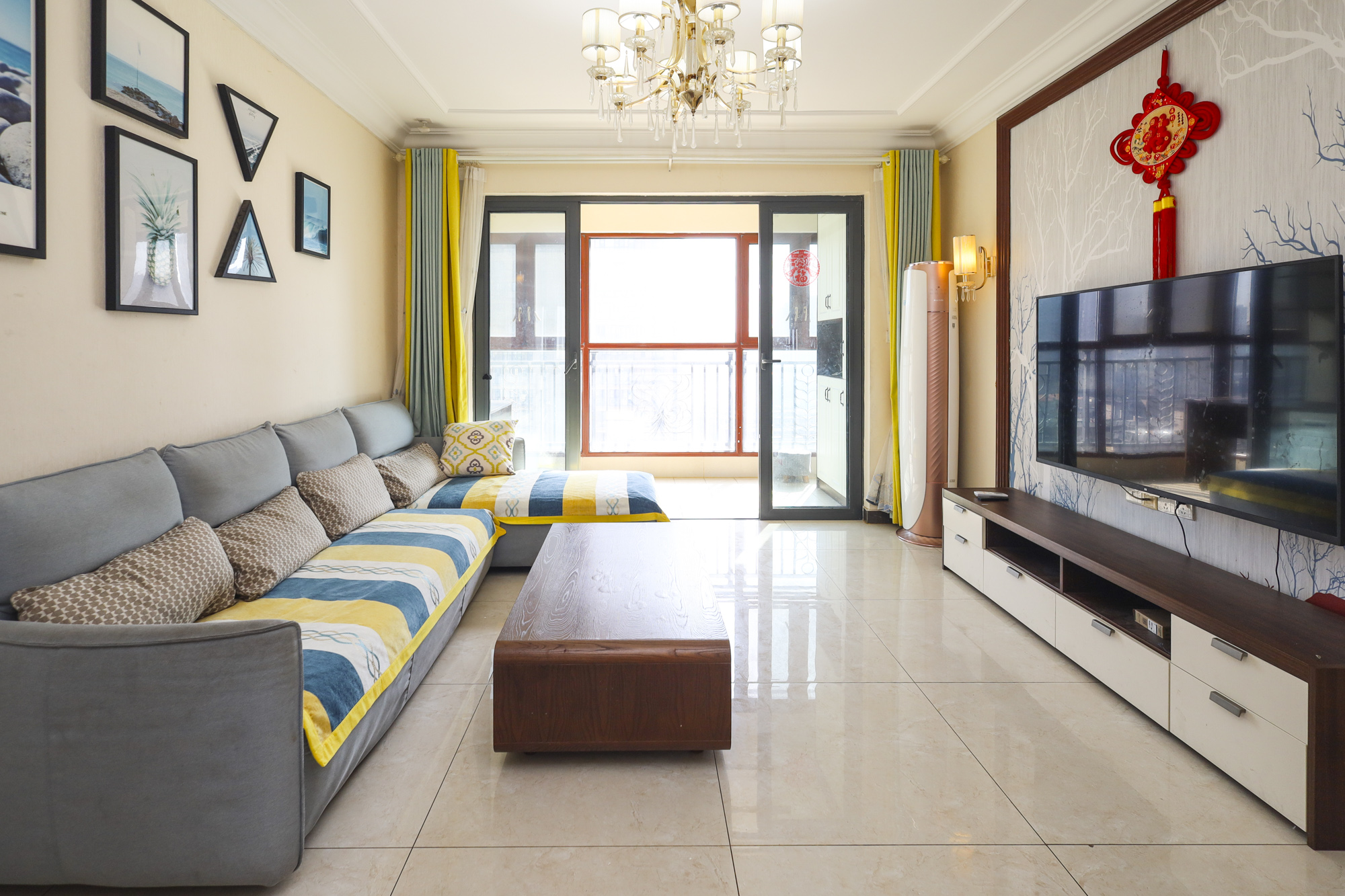 恒大御景天下城一期 3室2厅2卫 85.0万 恒大御景天下城一期 3室2厅2卫 85.0万客厅