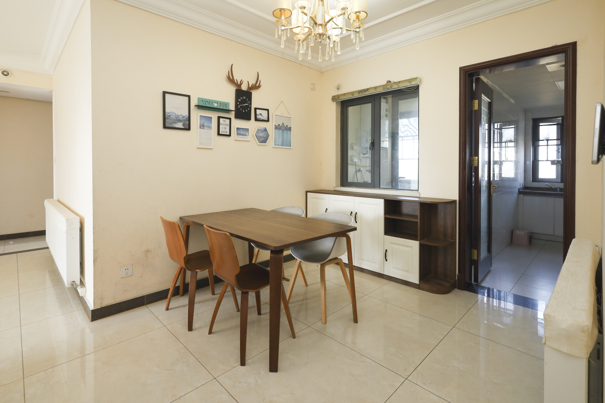 恒大御景天下城一期 3室2厅2卫 85.0万 恒大御景天下城一期 3室2厅2卫 85.0万客厅