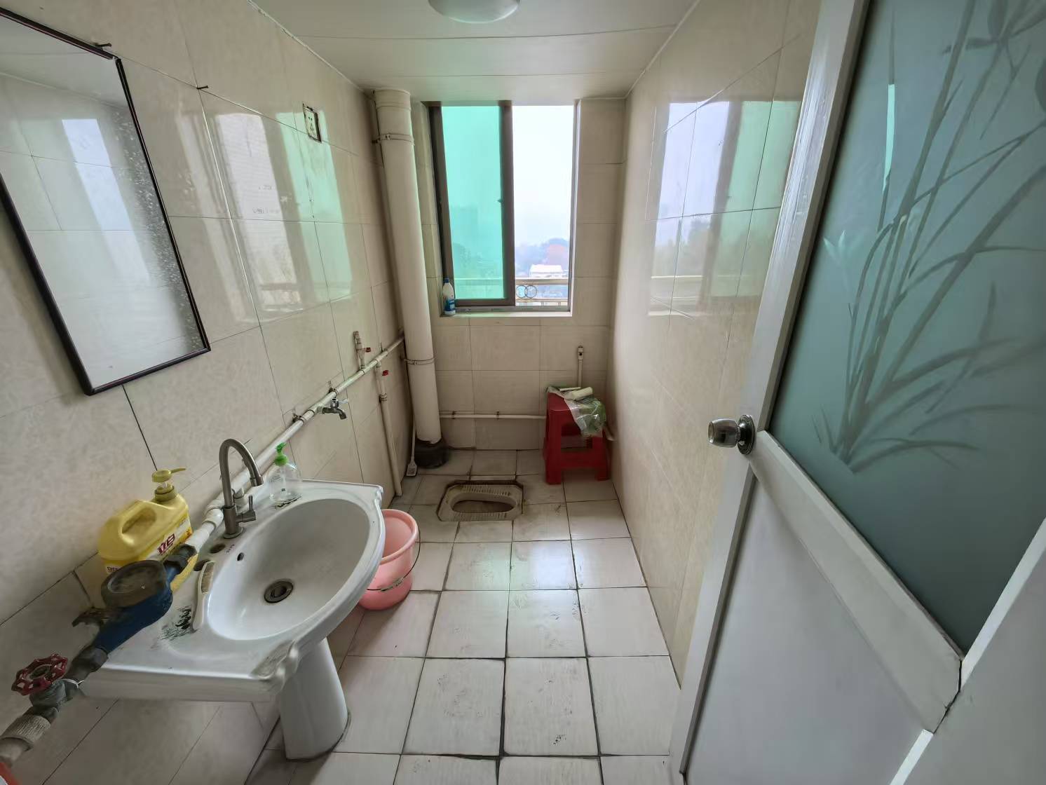 裕园大厦 3室2厅1卫 1400.0元/月 裕园大厦 3室2厅1卫 1400.0元/月室内图