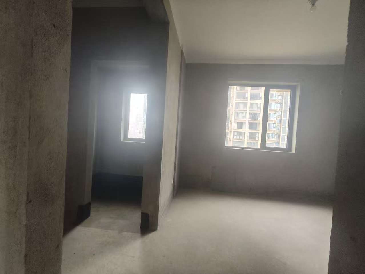 中建江湾壹号 3室2厅2卫 800.0元/月 中建江湾壹号 3室2厅2卫 800.0元/月室内图