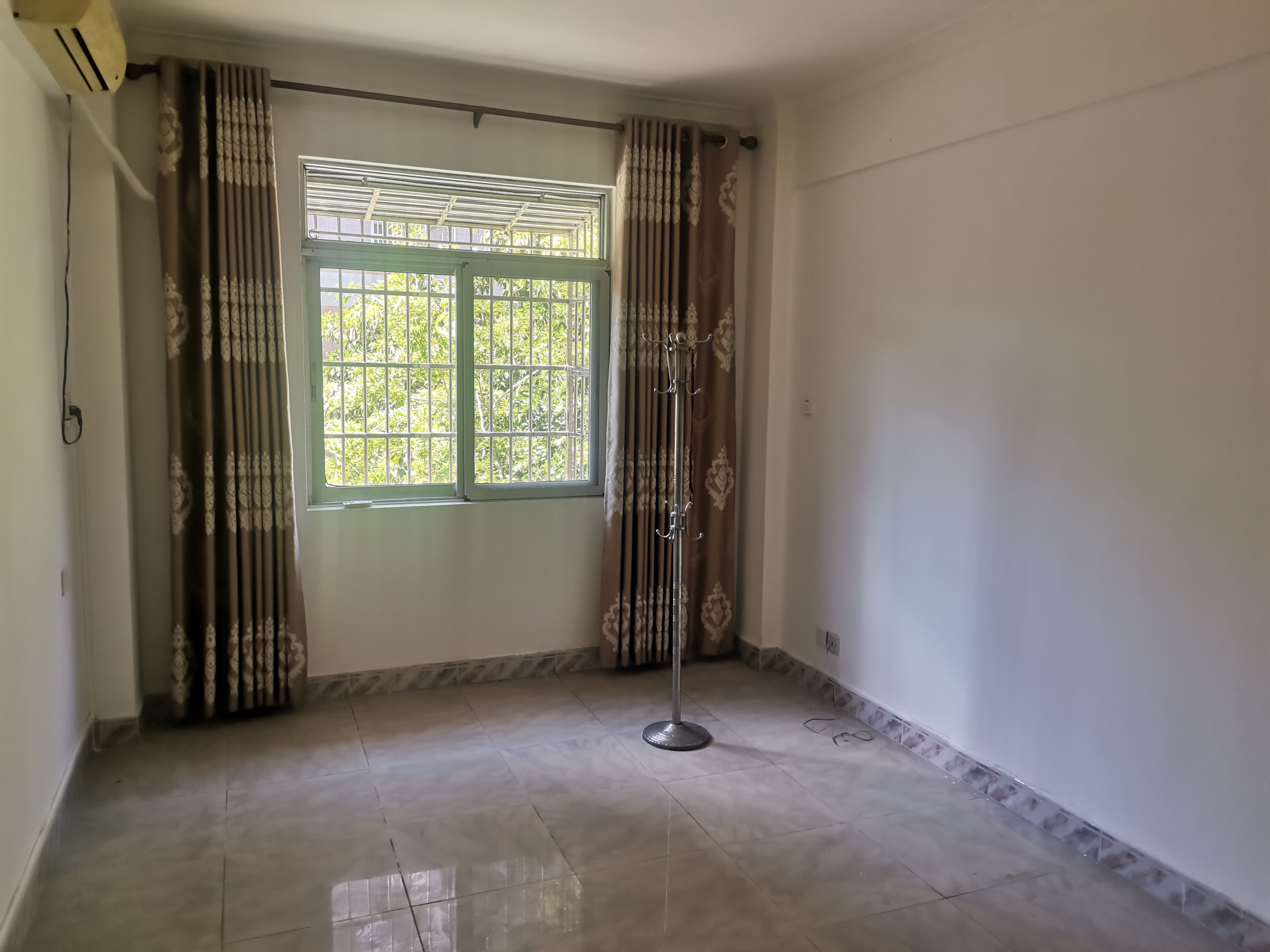 美舍苑 3室2厅1卫 155.0万 美舍苑 3室2厅1卫 155.0万室内图