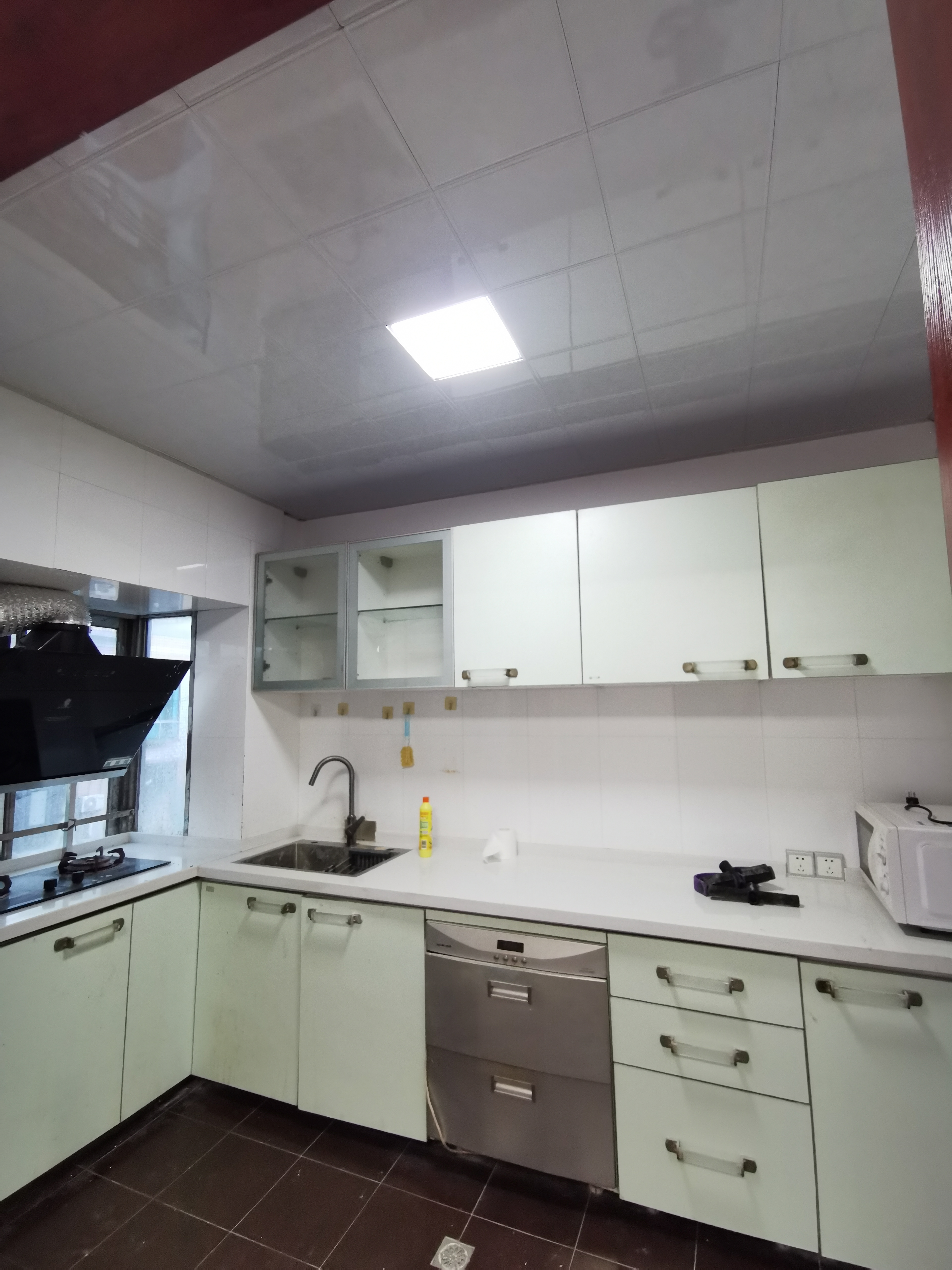 安厦鑫苑 6室3厅3卫 99.8万 安厦鑫苑 6室3厅3卫 99.8万室内图