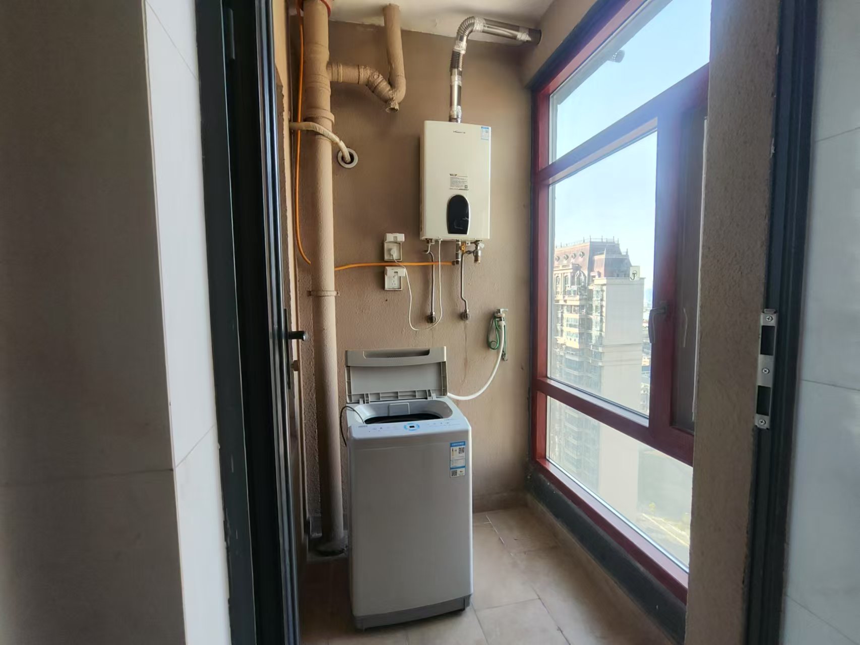 恒大江湾  4室2厅2卫    3000.0元/月 恒大江湾  4室2厅2卫    3000.0元/月室内图