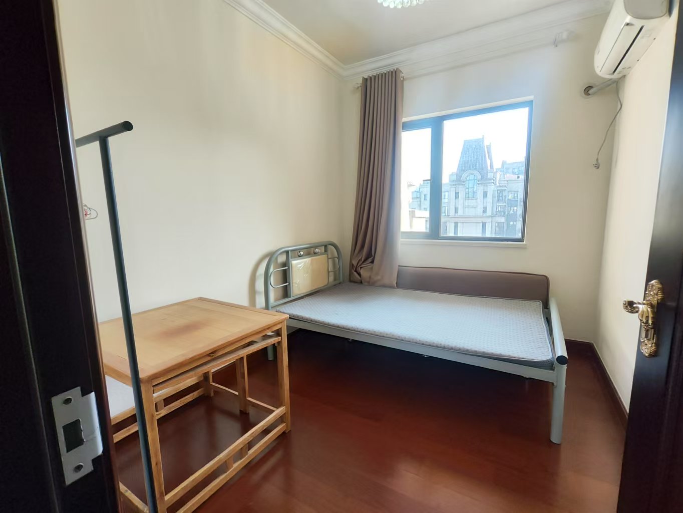 恒大江湾  4室2厅2卫    3000.0元/月 恒大江湾  4室2厅2卫    3000.0元/月室内图