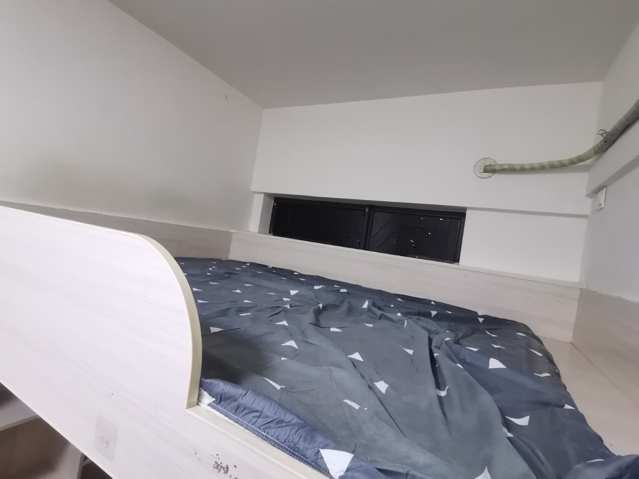 叠彩兰亭 1室0厅1卫 1500.0元/月 叠彩兰亭 1室0厅1卫 1500.0元/月室内图