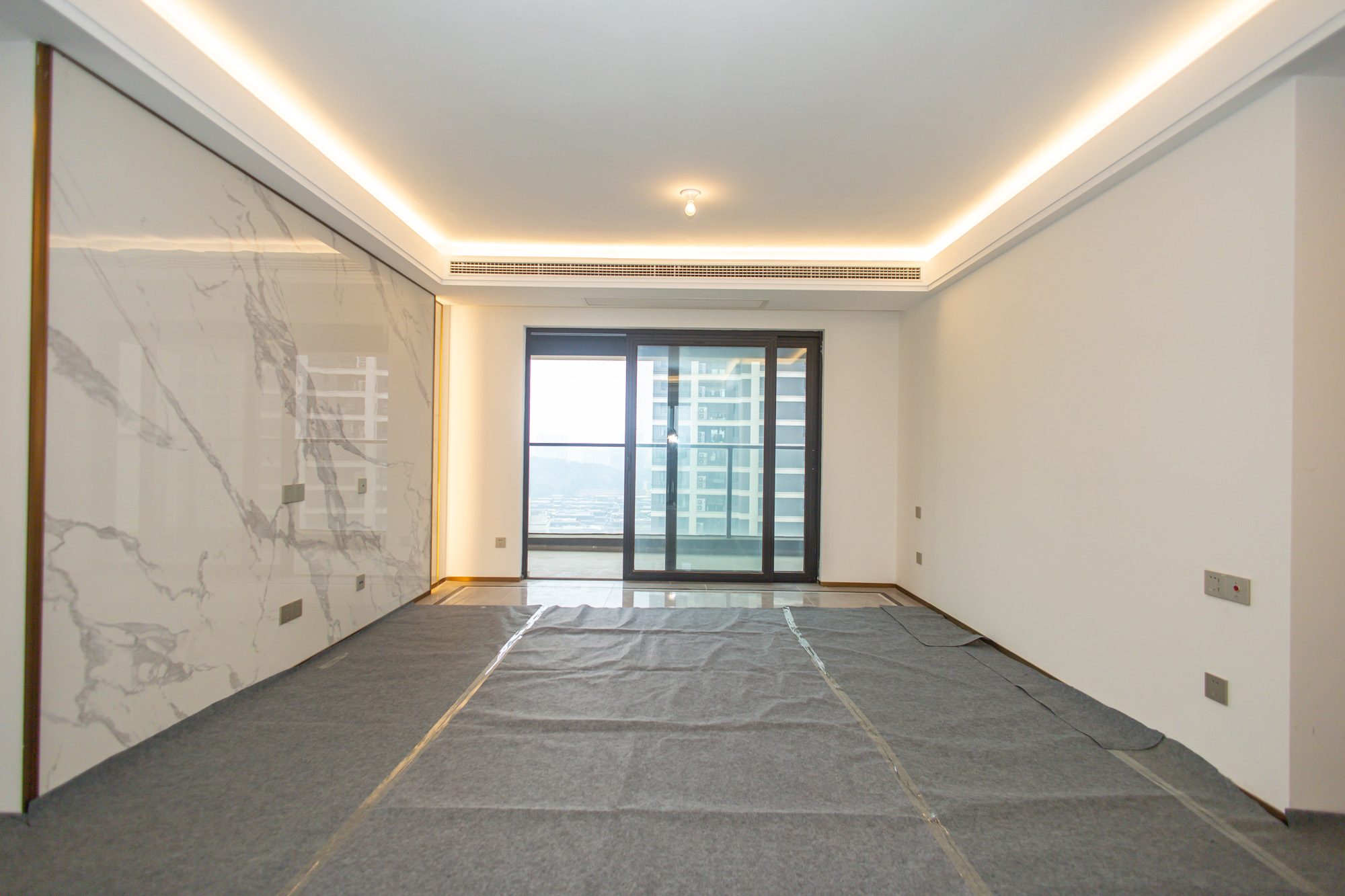 东原麓印长江B区  4室2厅2卫   198.00万