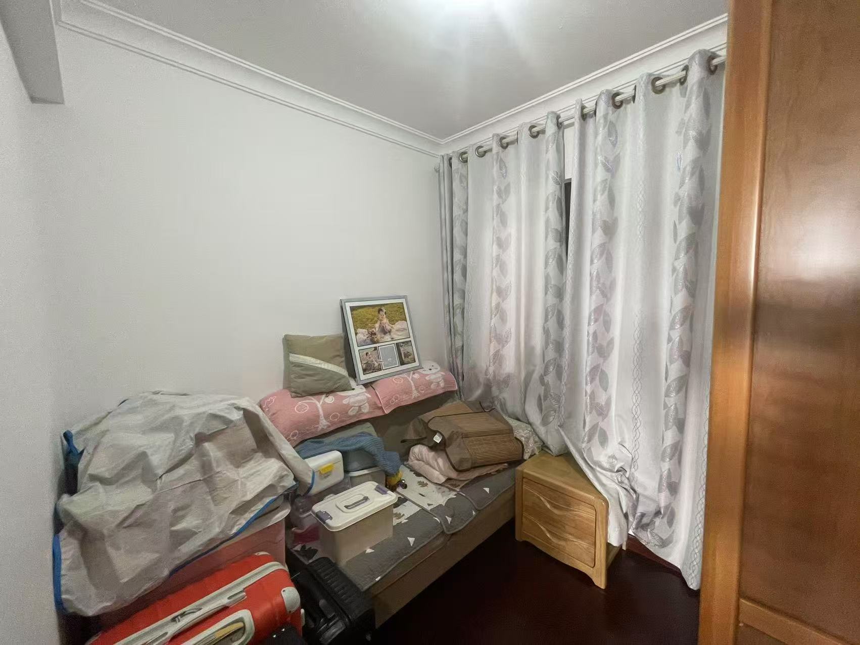 中海锦城 3室2厅2卫 181.0万 中海锦城 3室2厅2卫 181.0万室内图