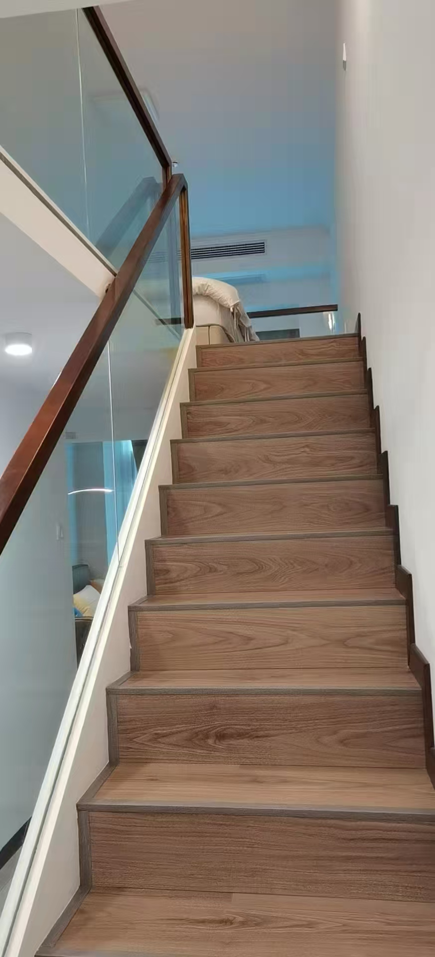 弘坤云寓 1室1厅1卫 2700.0元/月 弘坤云寓 1室1厅1卫 2700.0元/月室内图