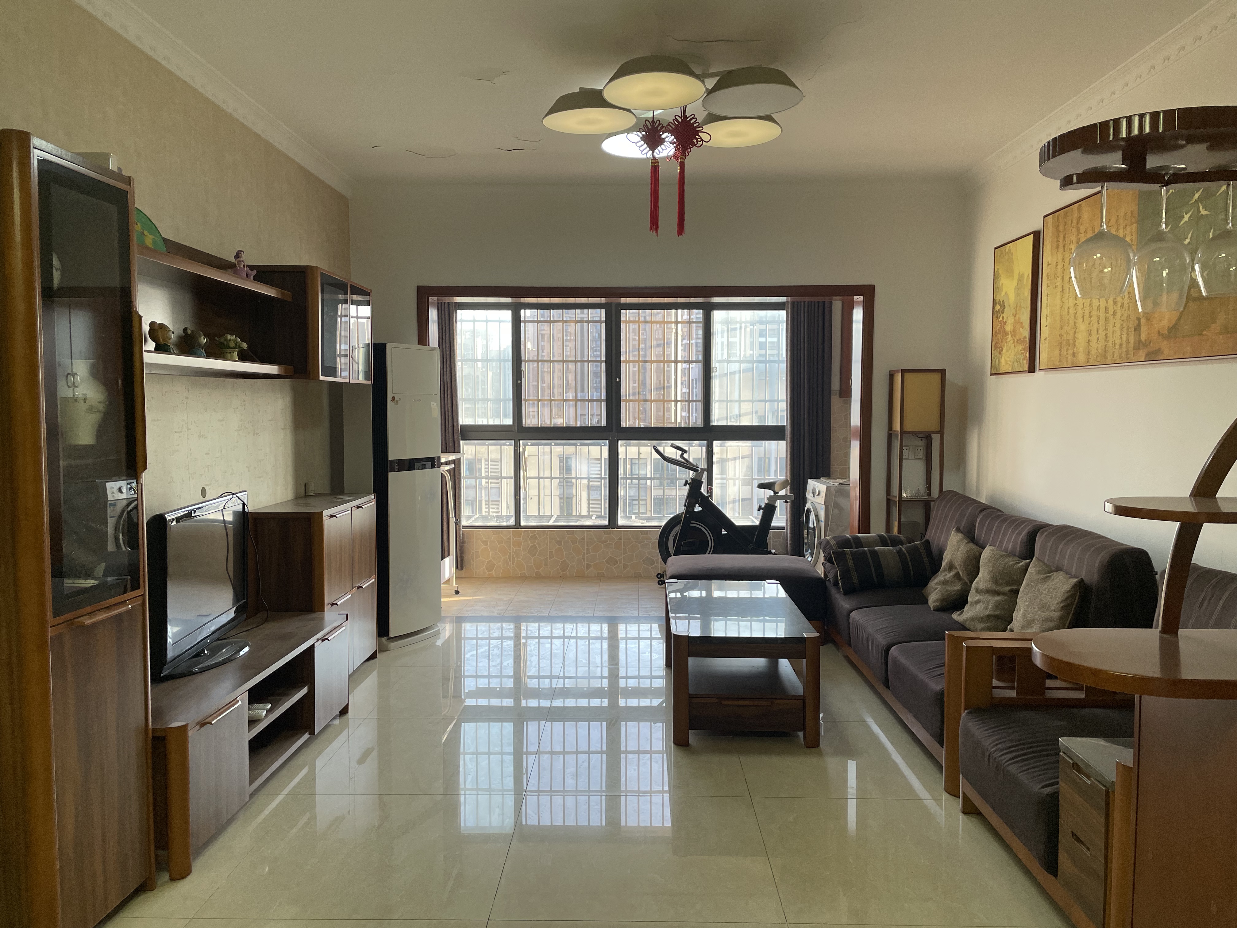 勤诚达新界 3室2厅1卫 2000.0元/月 勤诚达新界 3室2厅1卫 2000.0元/月室内图