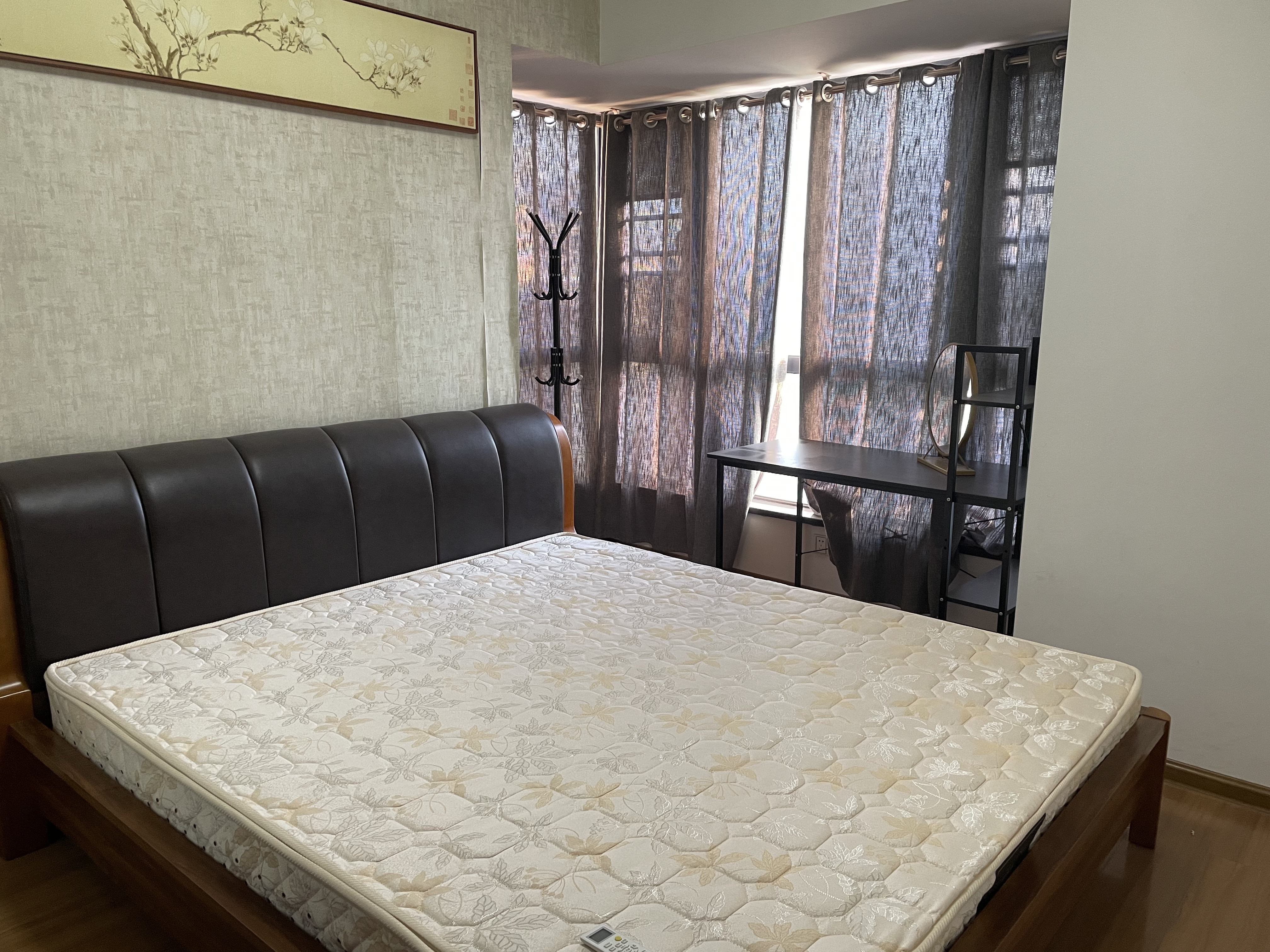 勤诚达新界 3室2厅1卫 2000.0元/月 勤诚达新界 3室2厅1卫 2000.0元/月室内图