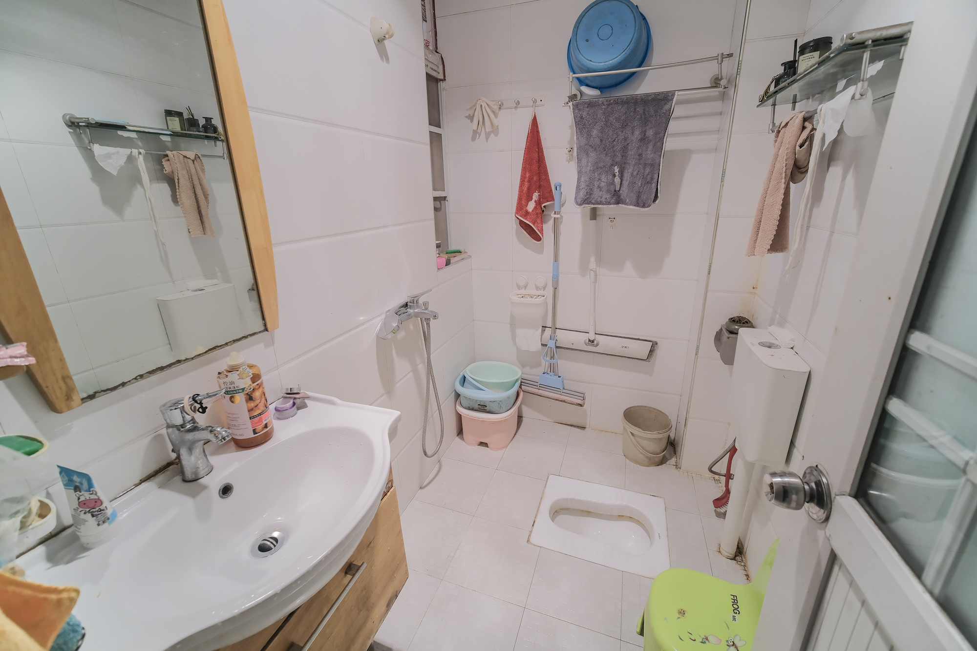 湘瑞家园 3室2厅1卫 46.8万 湘瑞家园 3室2厅1卫 46.8万卫生间