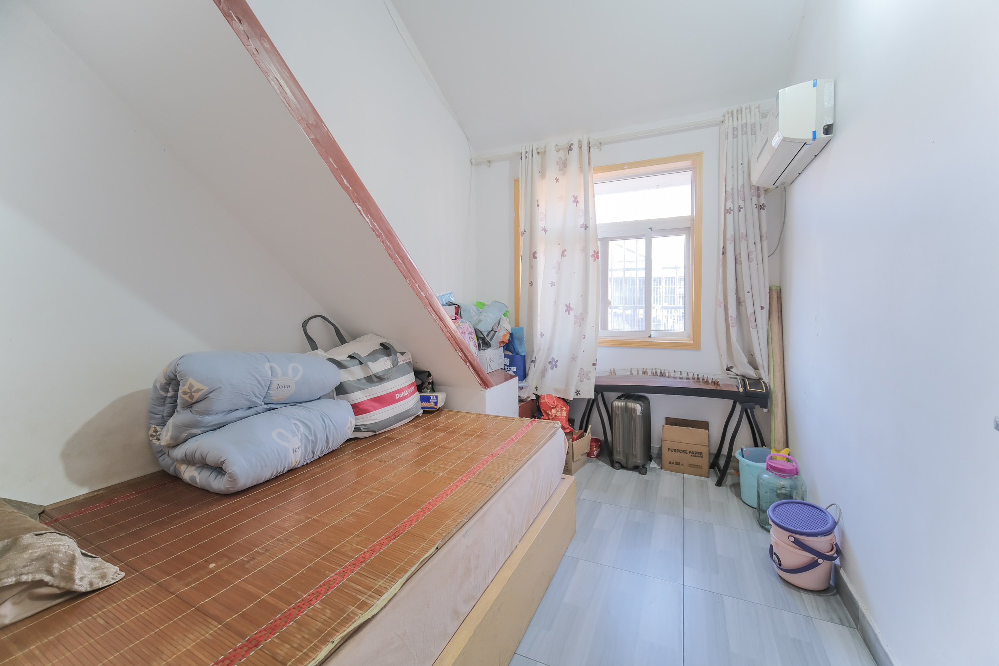 湘瑞家园 3室2厅1卫 46.8万 湘瑞家园 3室2厅1卫 46.8万卧室