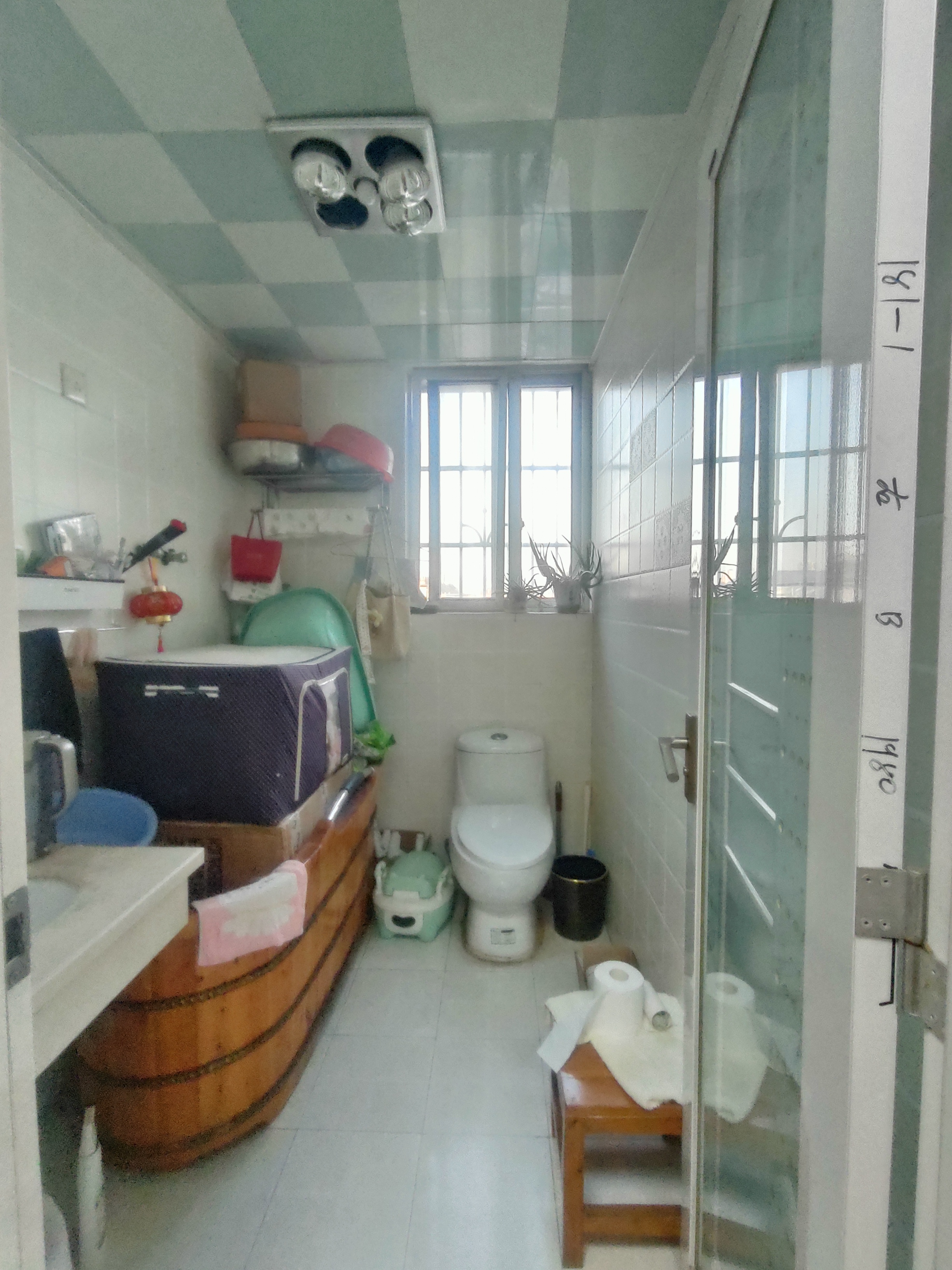 湘仪家园 3室2厅2卫 2400.0元/月 湘仪家园 3室2厅2卫 2400.0元/月室内图