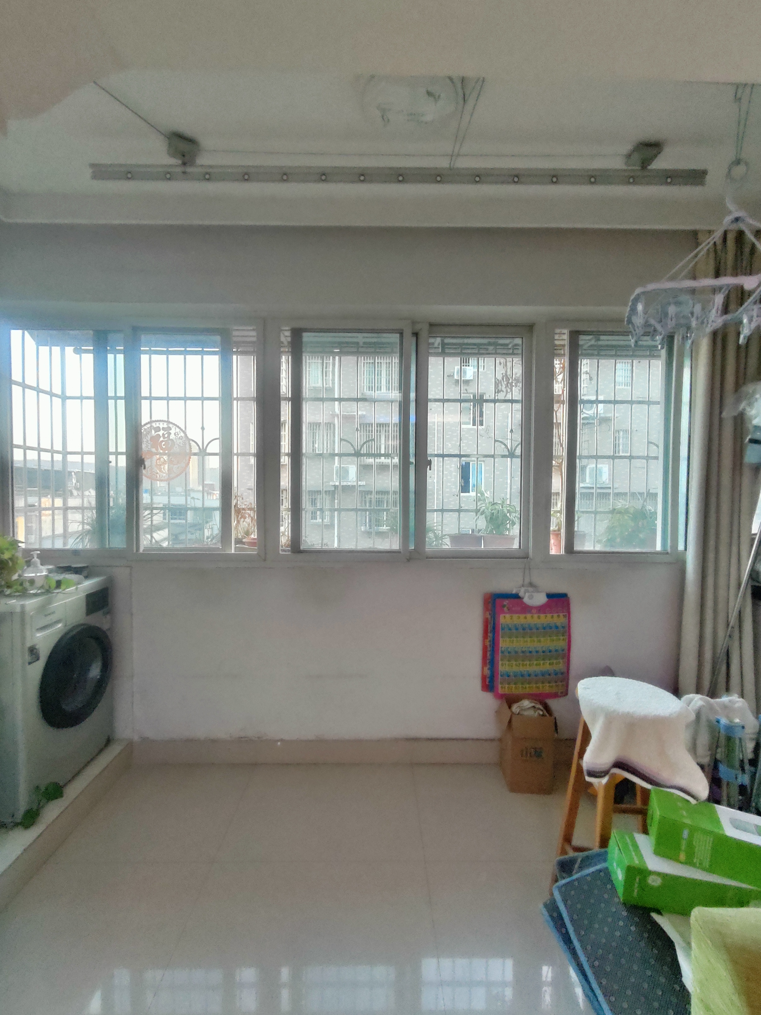 湘仪家园  3室2厅2卫   2600.00元/月室内图