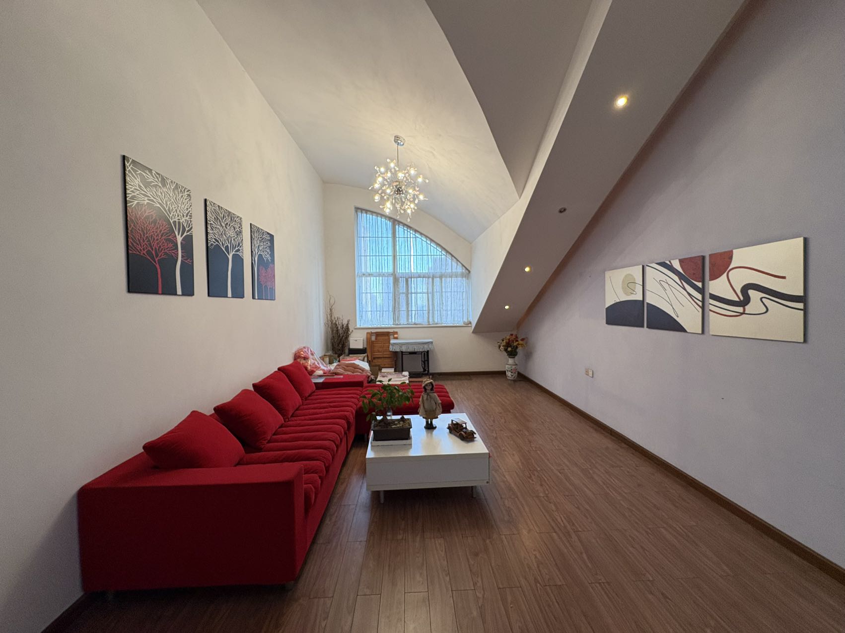 珠江丽园  5室3厅3卫    65.0万 珠江丽园  5室3厅3卫    65.0万室内图