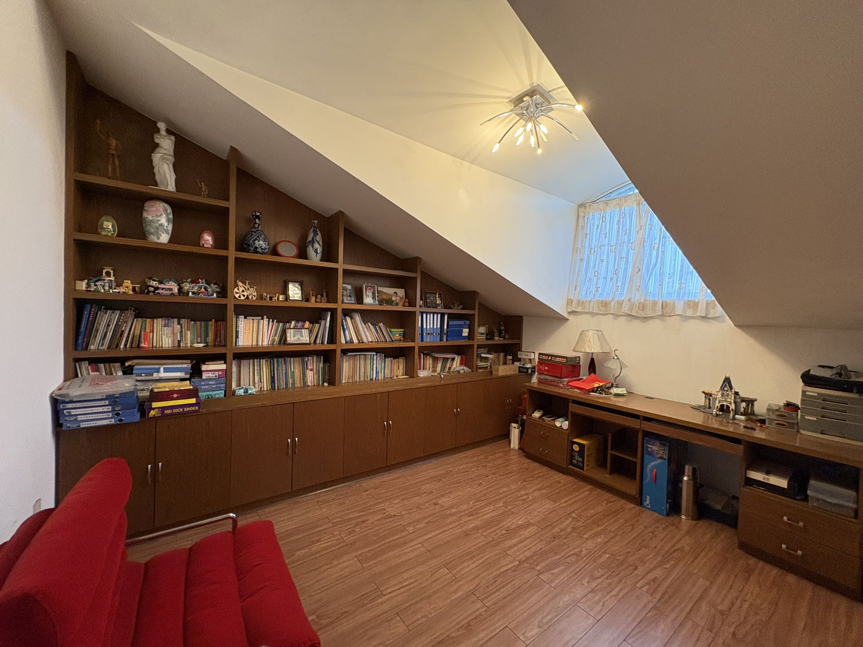 珠江丽园  5室3厅3卫    65.0万 珠江丽园  5室3厅3卫    65.0万室内图