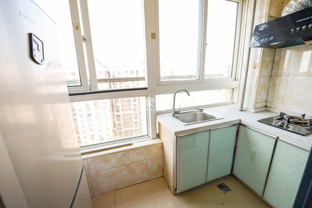 五矿紫湖香醍 1室1厅1卫 1000.0元/月 五矿紫湖香醍 1室1厅1卫 1000.0元/月室内图