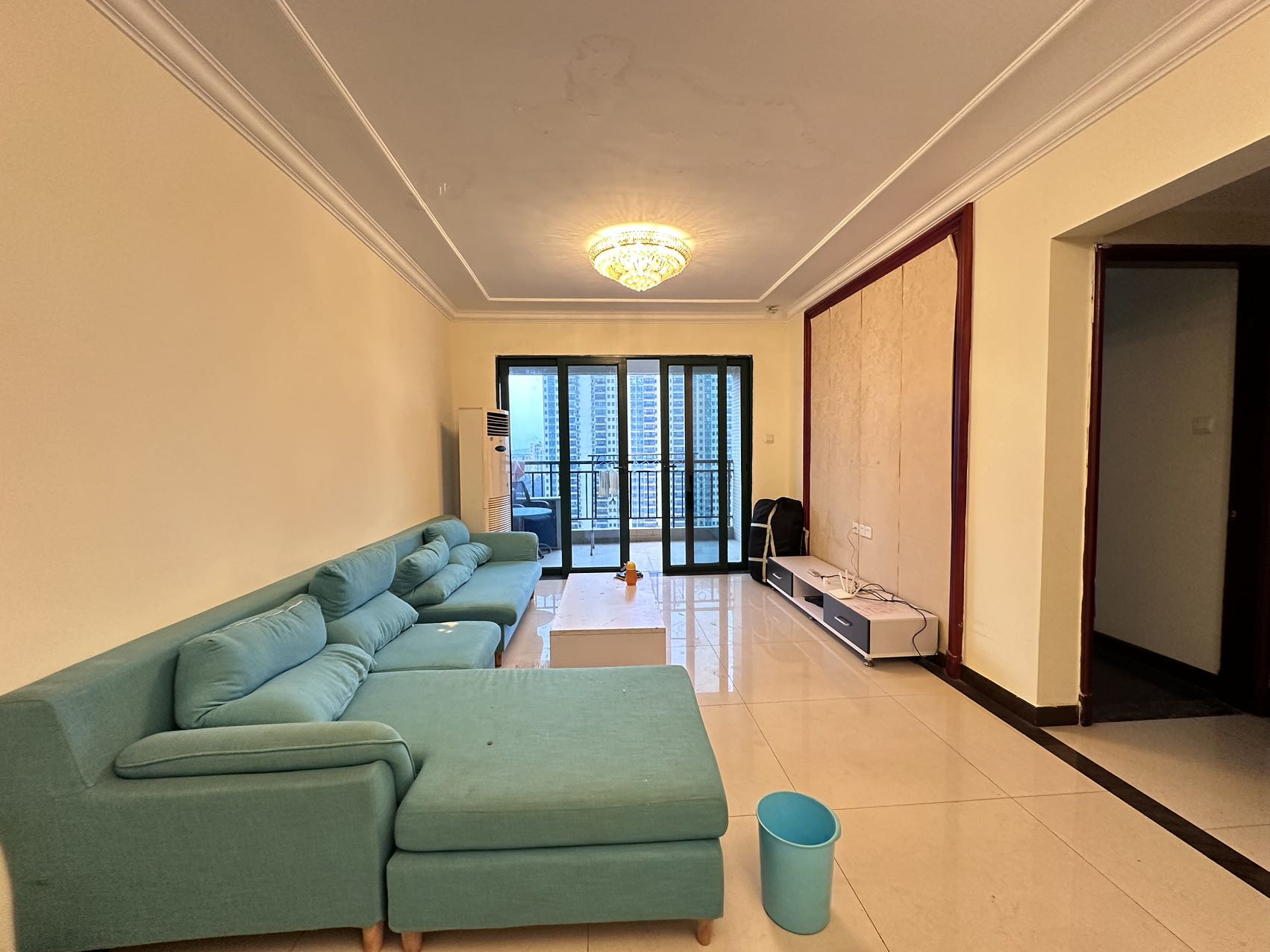 恒大雅苑 3室2厅2卫 2600.0元/月 恒大雅苑 3室2厅2卫 2600.0元/月室内图