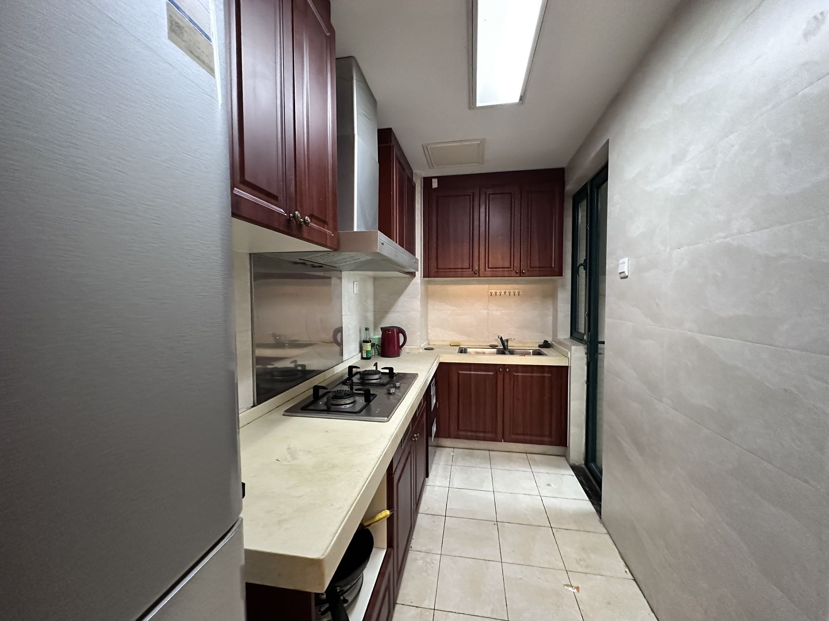 恒大雅苑 3室2厅2卫 2600.0元/月 恒大雅苑 3室2厅2卫 2600.0元/月室内图