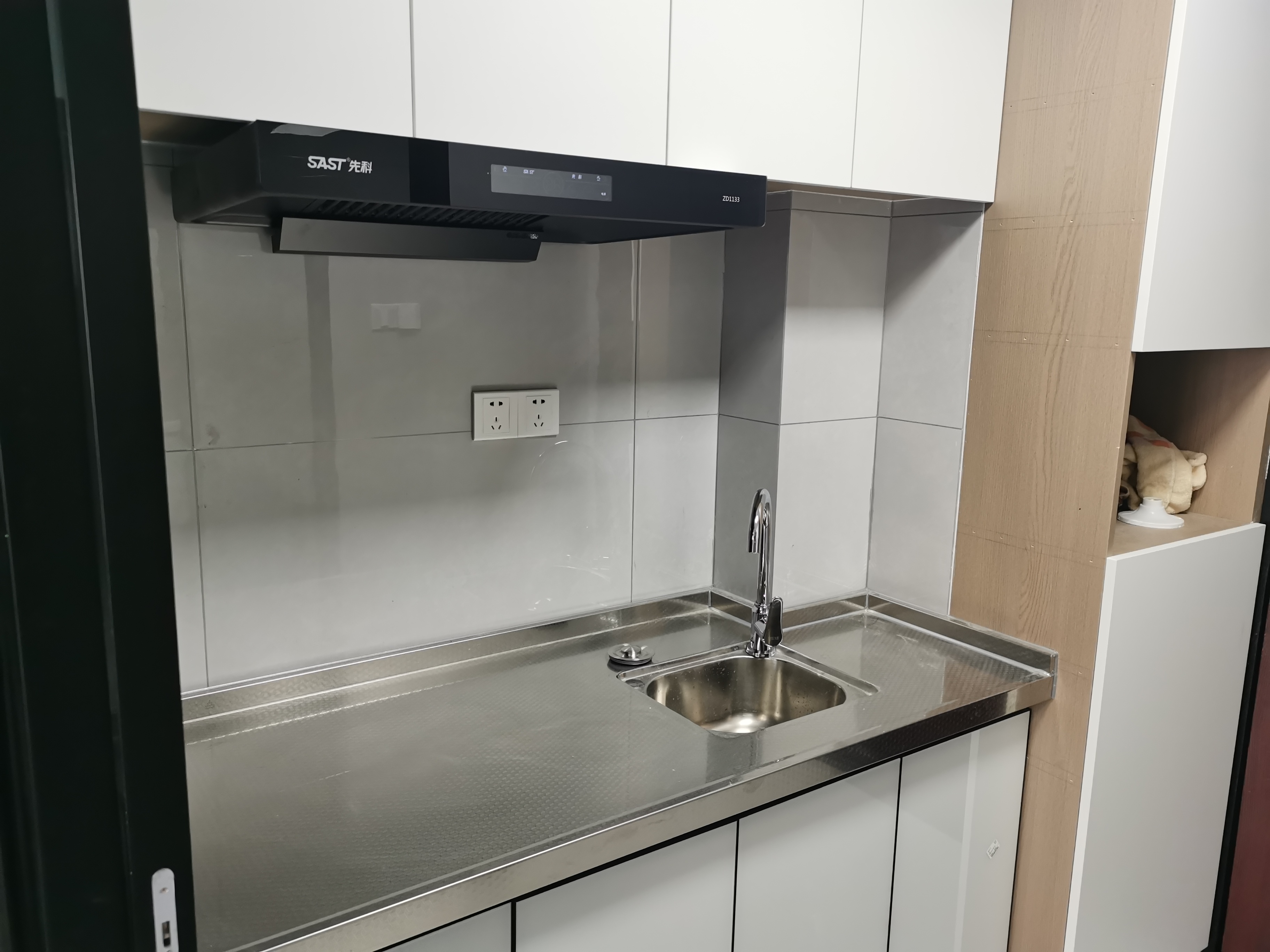 友兴家园 1室0厅0卫 1600.0元/月 友兴家园 1室0厅0卫 1600.0元/月室内图