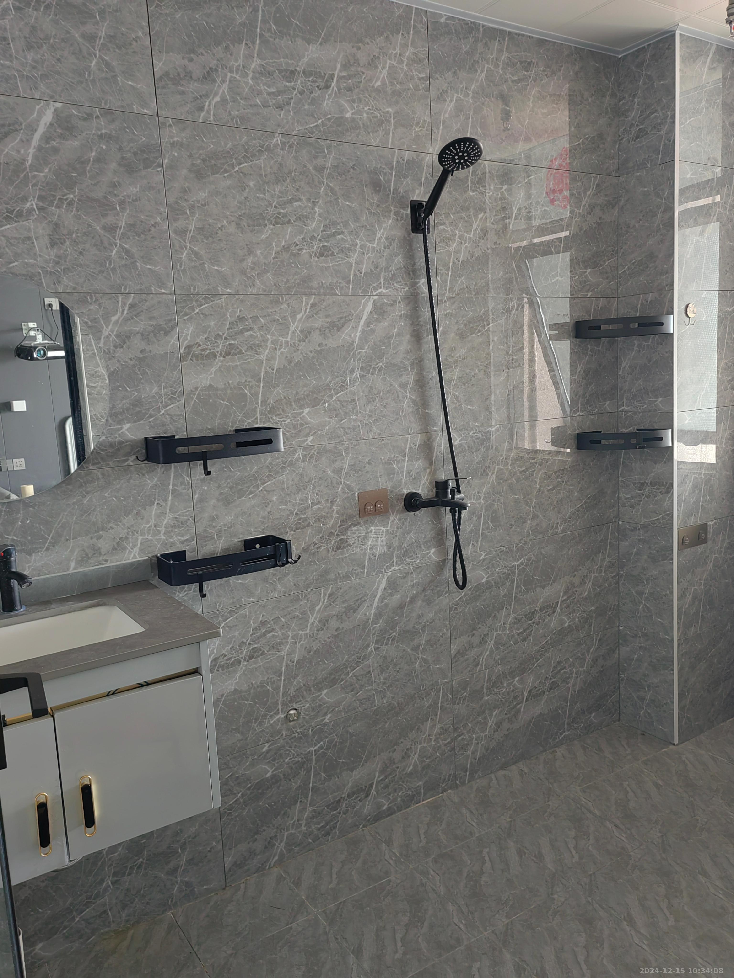 朗廷览江 1室1厅1卫 1700.0元/月 朗廷览江 1室1厅1卫 1700.0元/月室内图