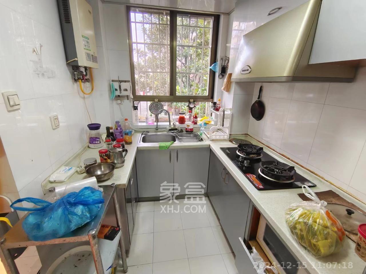 雅泰家园 3室2厅1卫 2500.0元/月 雅泰家园 3室2厅1卫 2500.0元/月室内图