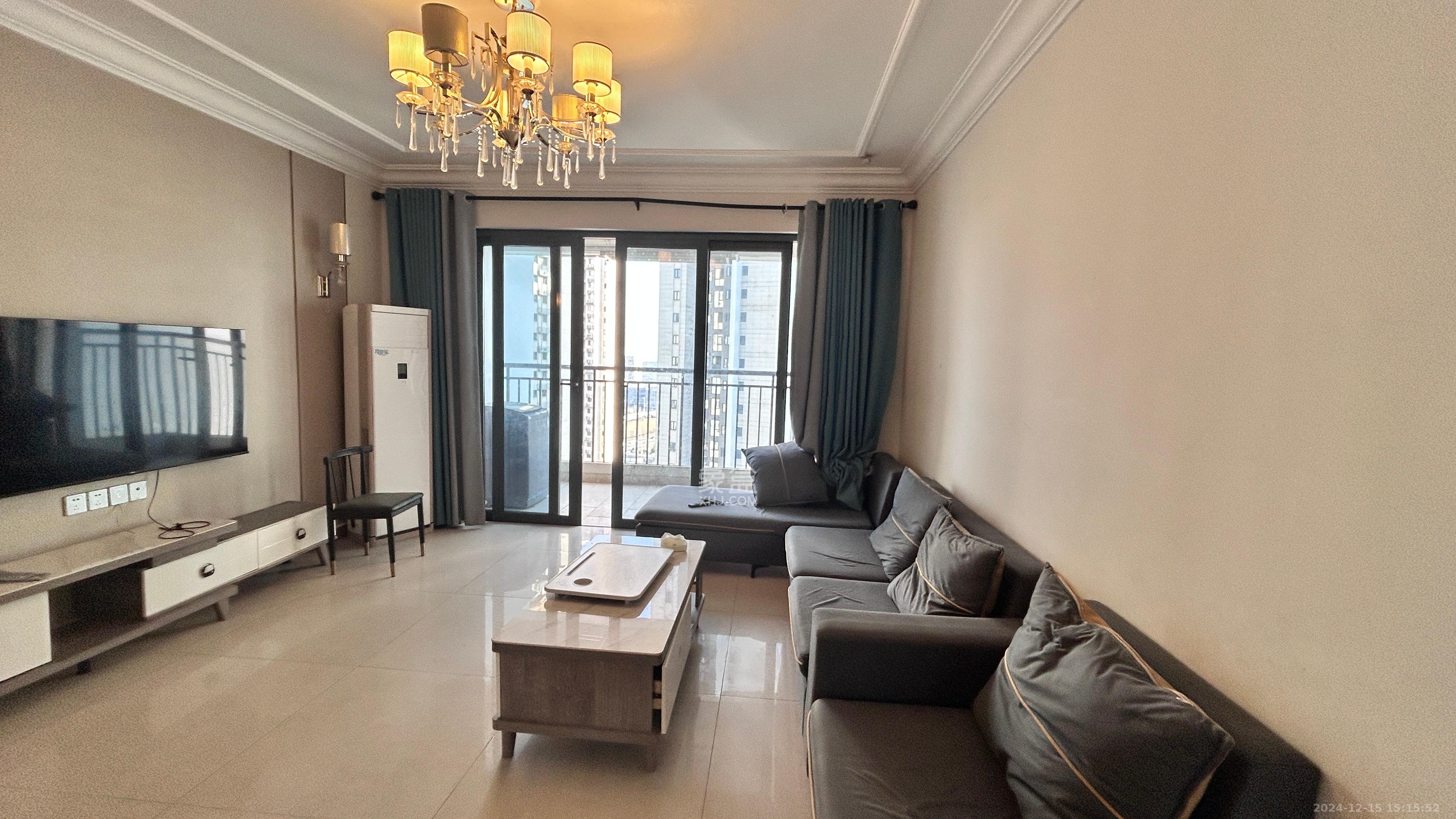 恒大文化旅游城A区  3室2厅2卫    2200.0元/月 恒大文化旅游城A区  3室2厅2卫    2200.0元/月室内图