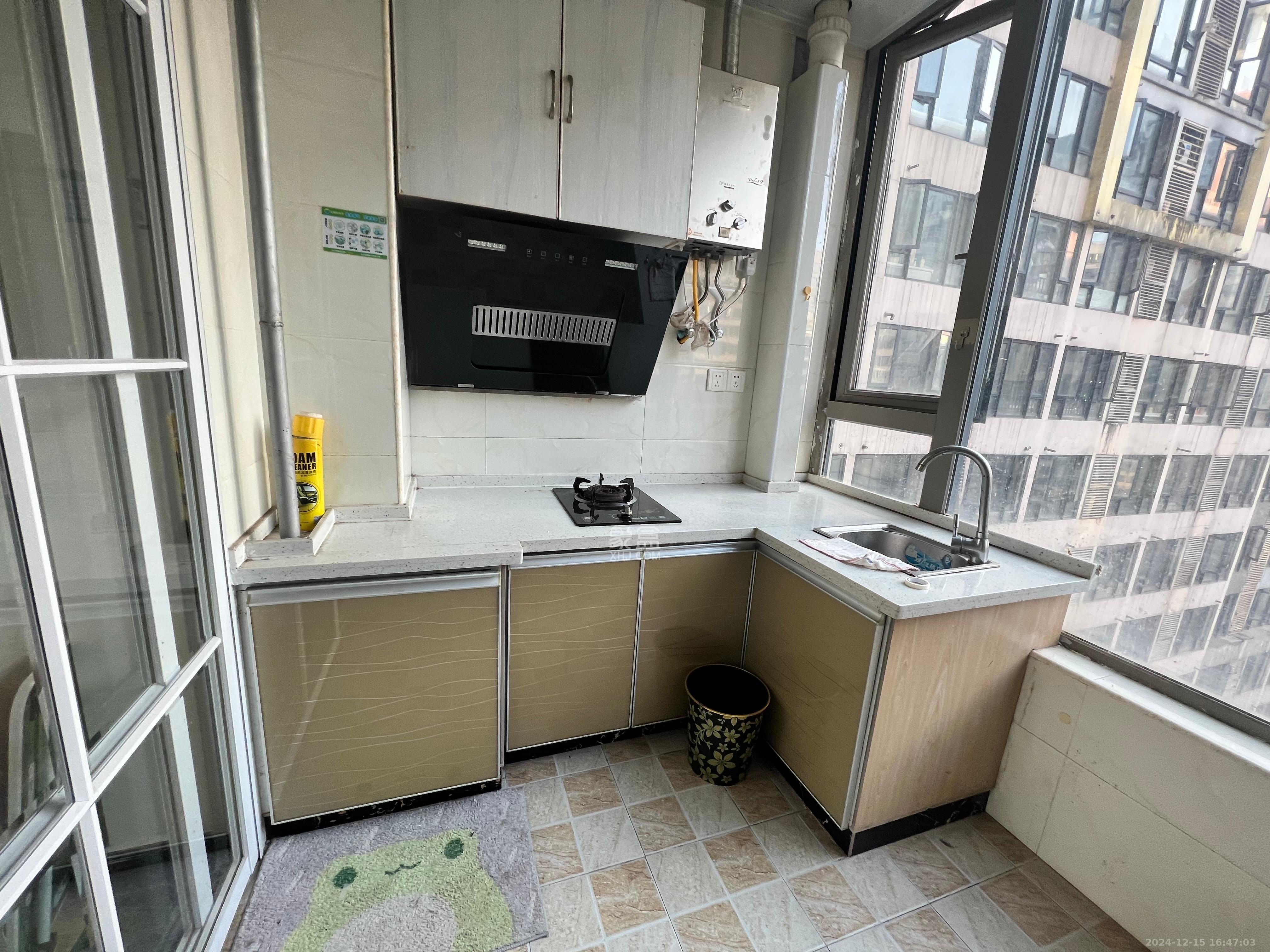 怡海星城 1室1厅1卫 900.0元/月 怡海星城 1室1厅1卫 900.0元/月室内图