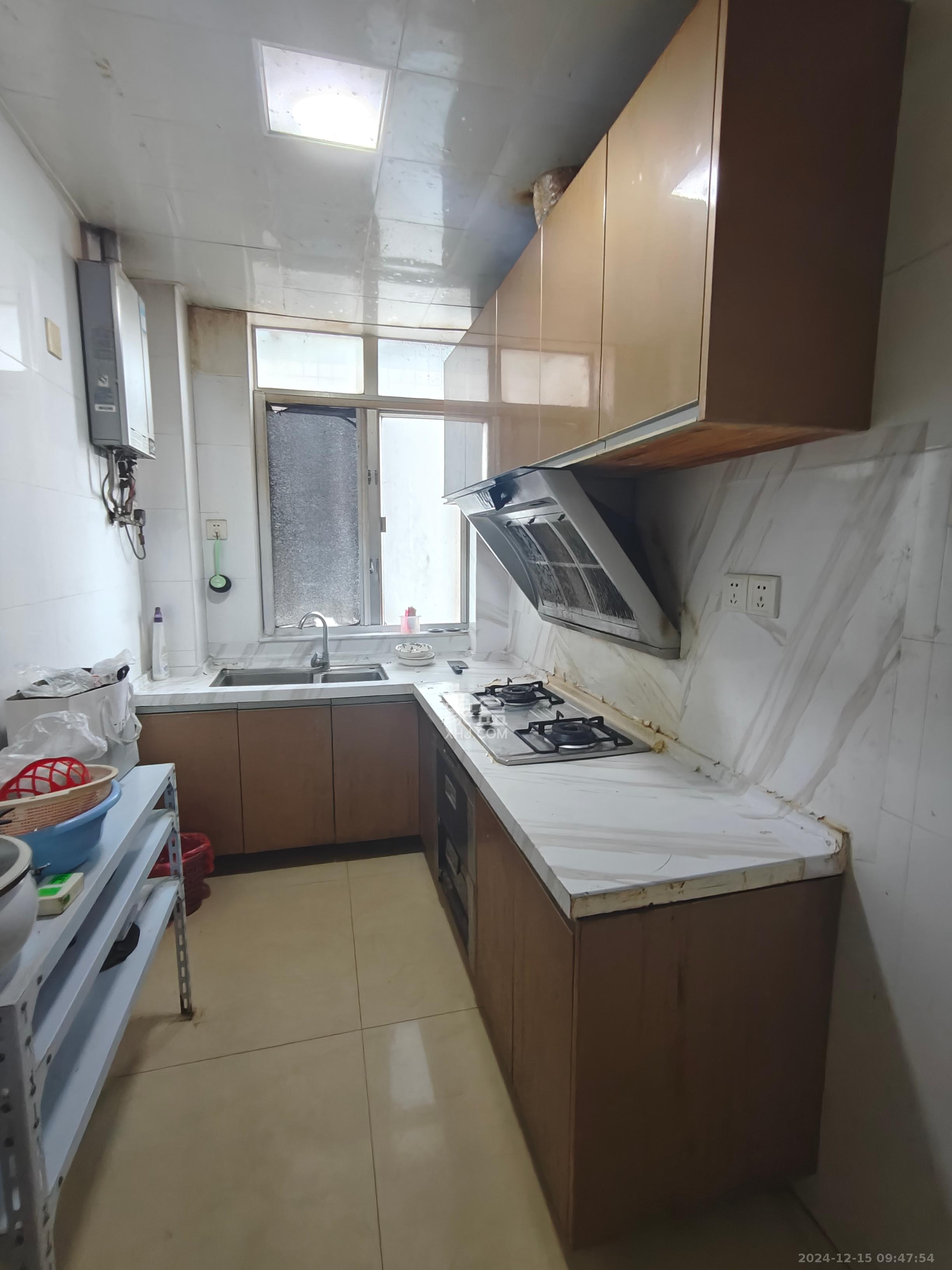 华瑞电子商厦（湖南科佳摄影城）  3室1厅1卫   2600.00元/月室内图