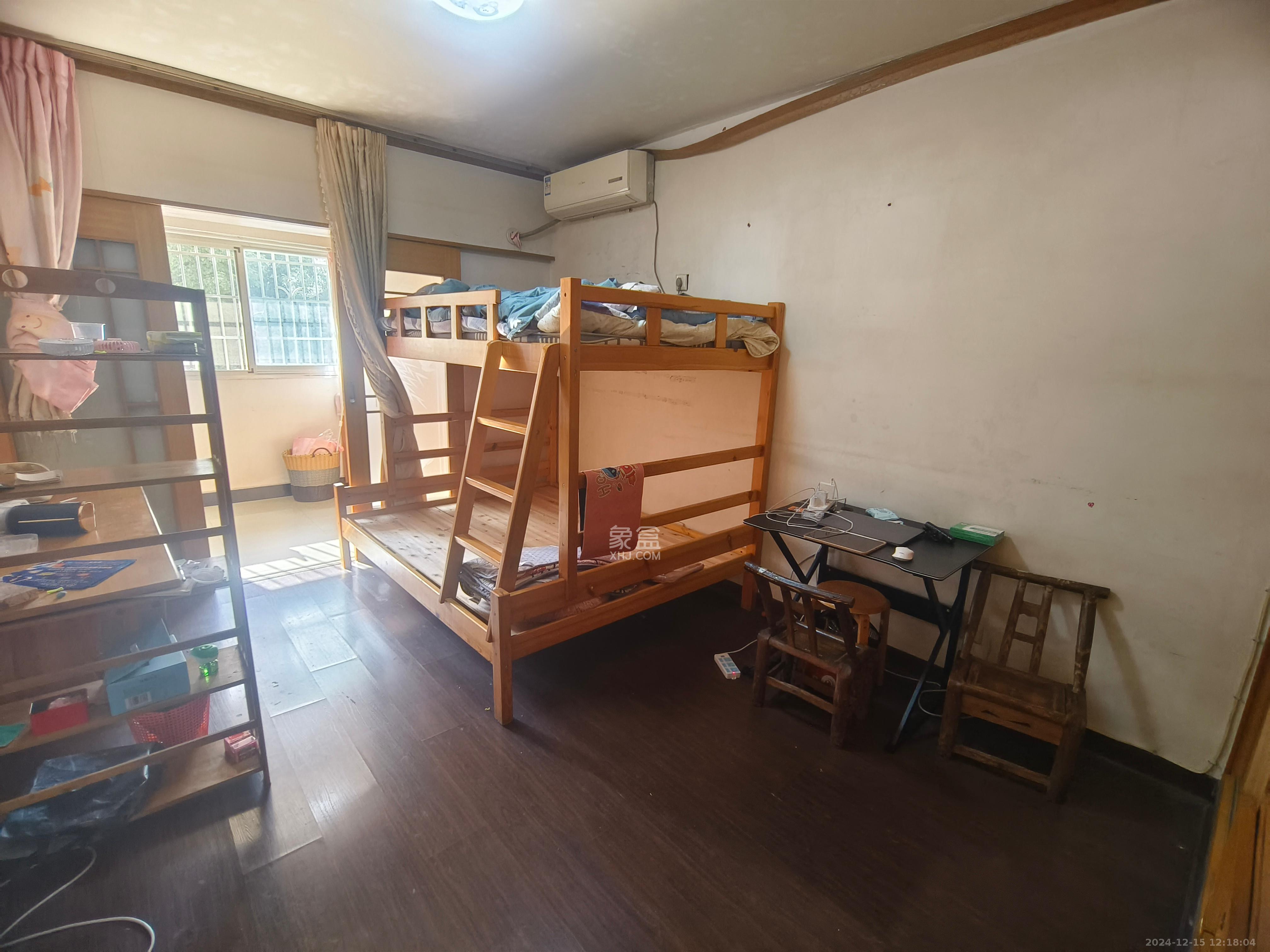 湘卫花苑  2室2厅1卫    2000.0元/月室内图