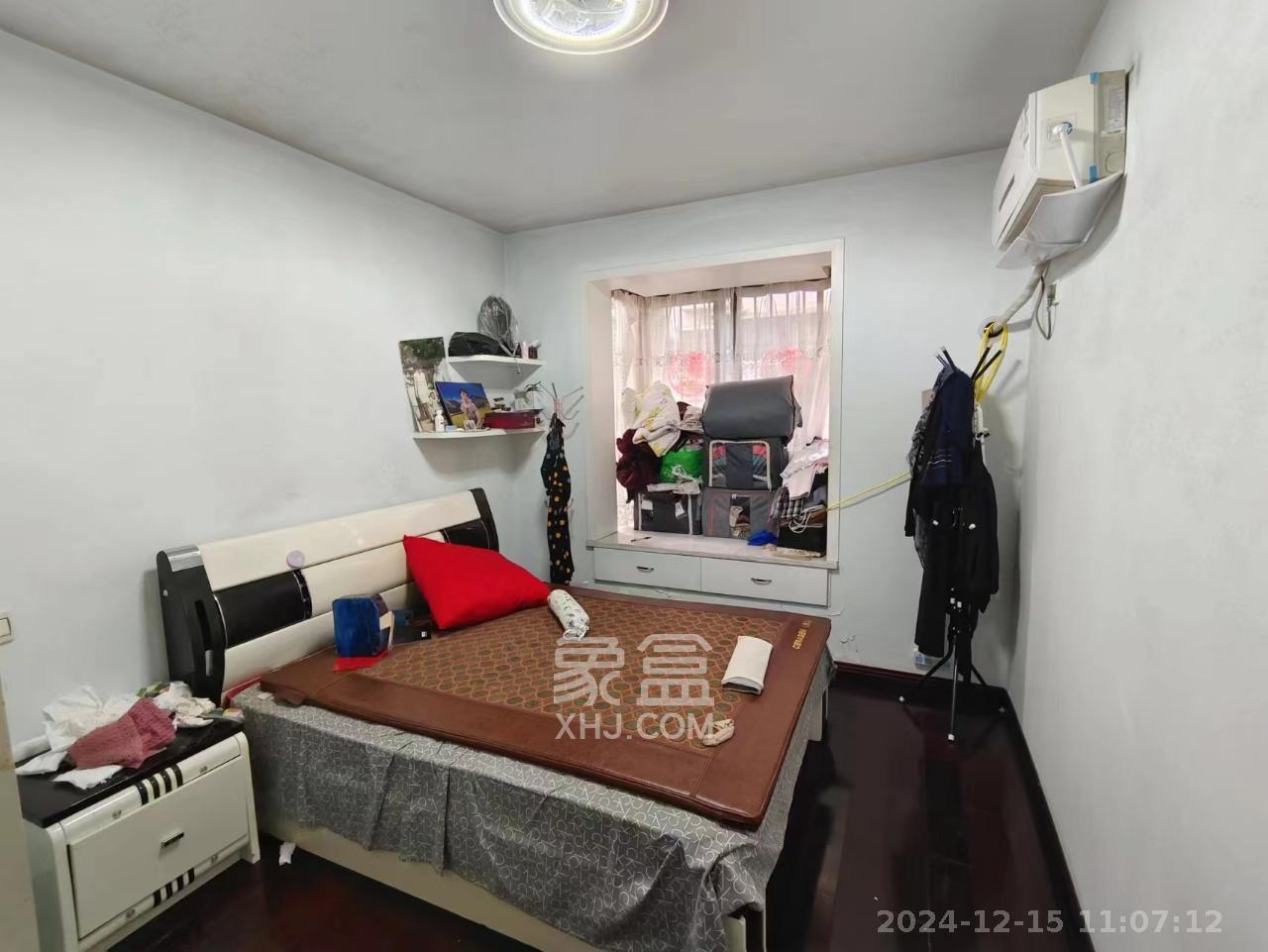 雅泰家园 3室2厅1卫 2500.0元/月 雅泰家园 3室2厅1卫 2500.0元/月室内图