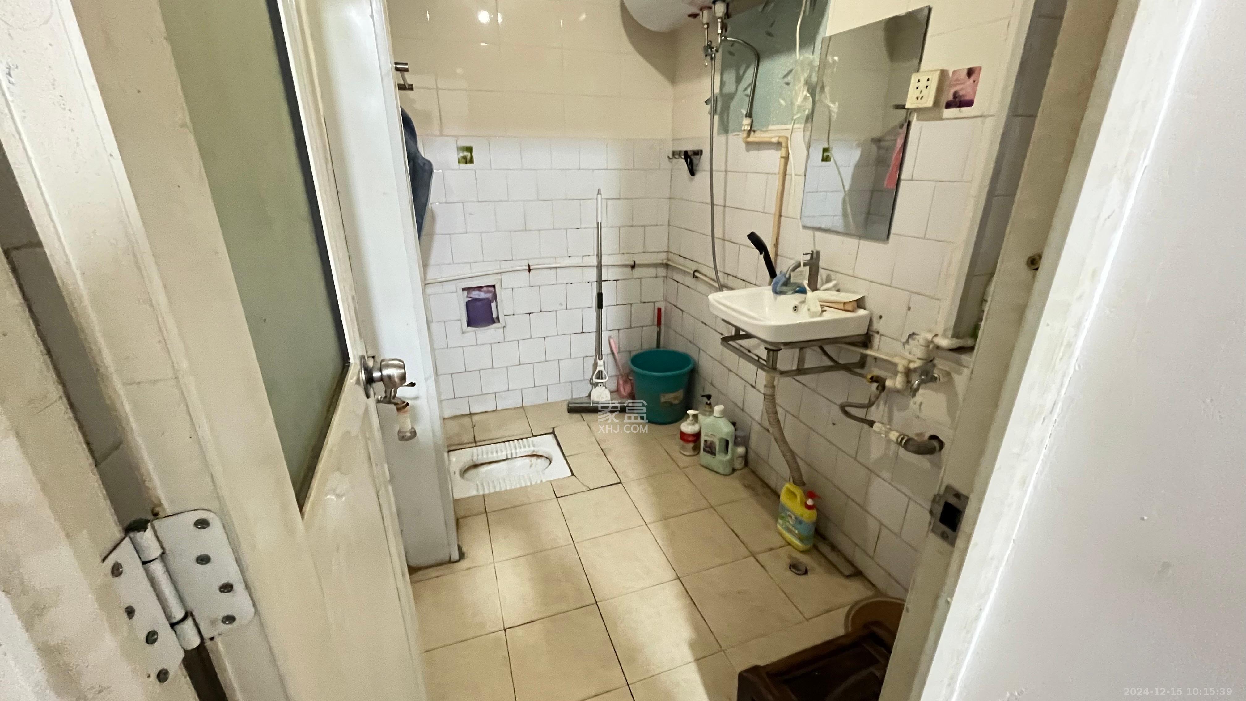 茶馆屋 2室1厅1卫 1500.0元/月 茶馆屋 2室1厅1卫 1500.0元/月室内图