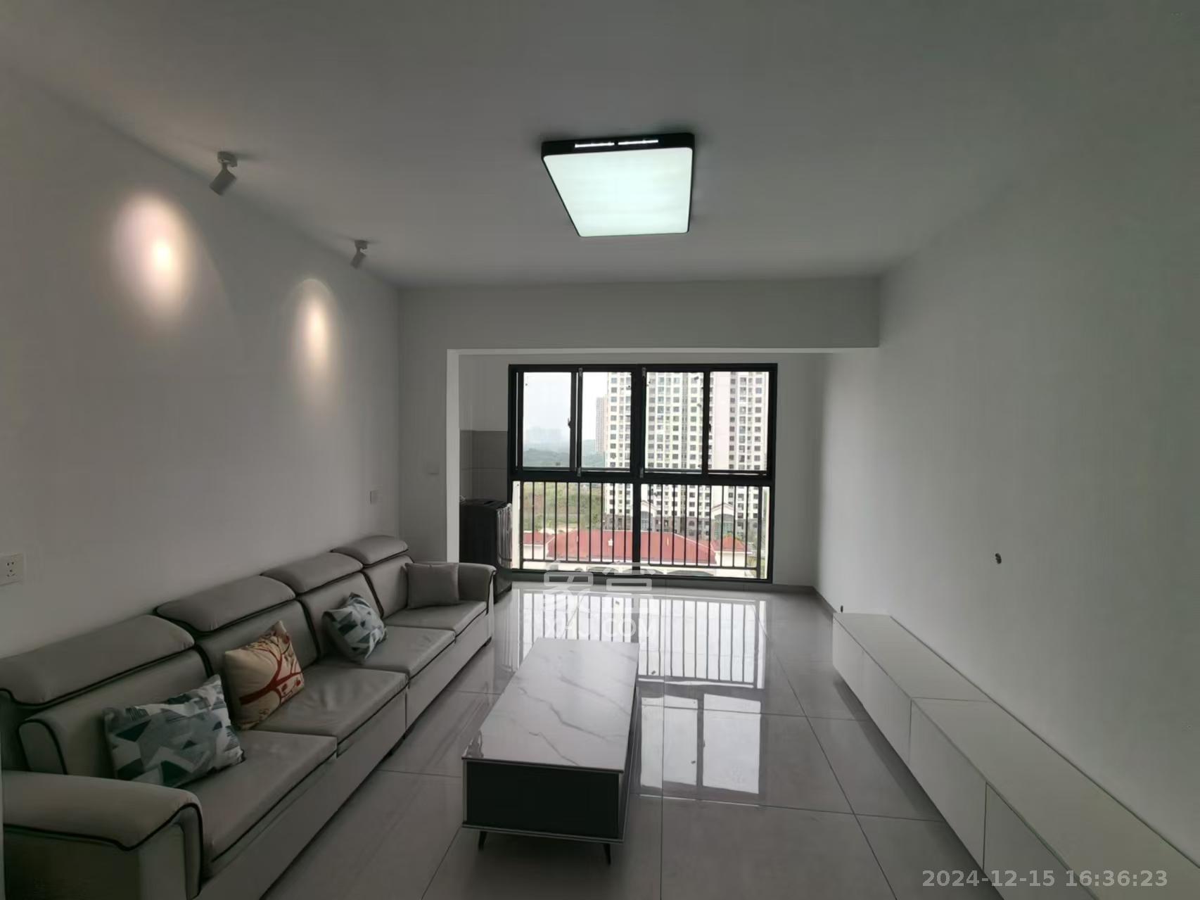 湘荷美苑 2室1厅1卫 2000.0元/月 湘荷美苑 2室1厅1卫 2000.0元/月室内图