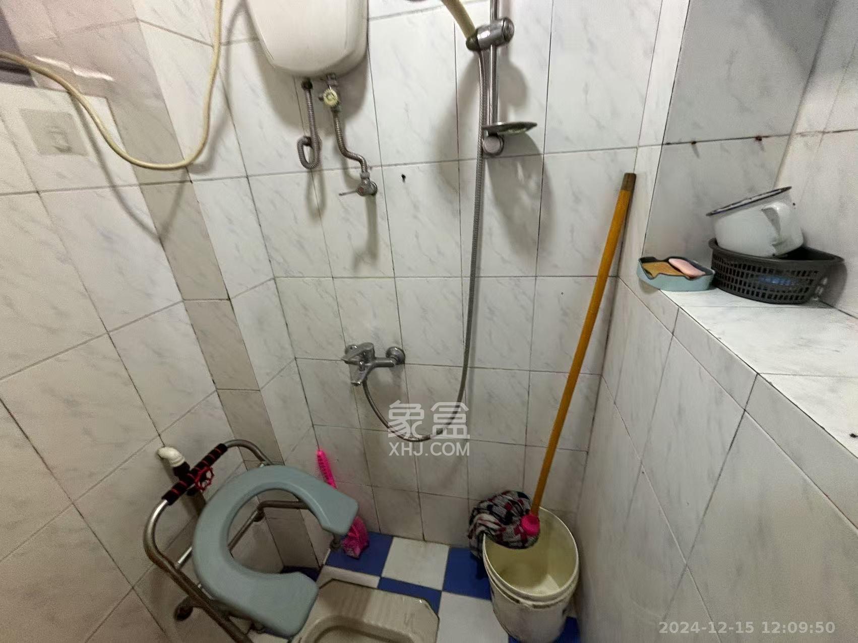 湖南省茶叶有限公司(浏正街)  1室0厅0卫    2000.0元/月 湖南省茶叶有限公司(浏正街)  1室0厅0卫    2000.0元/月室内图