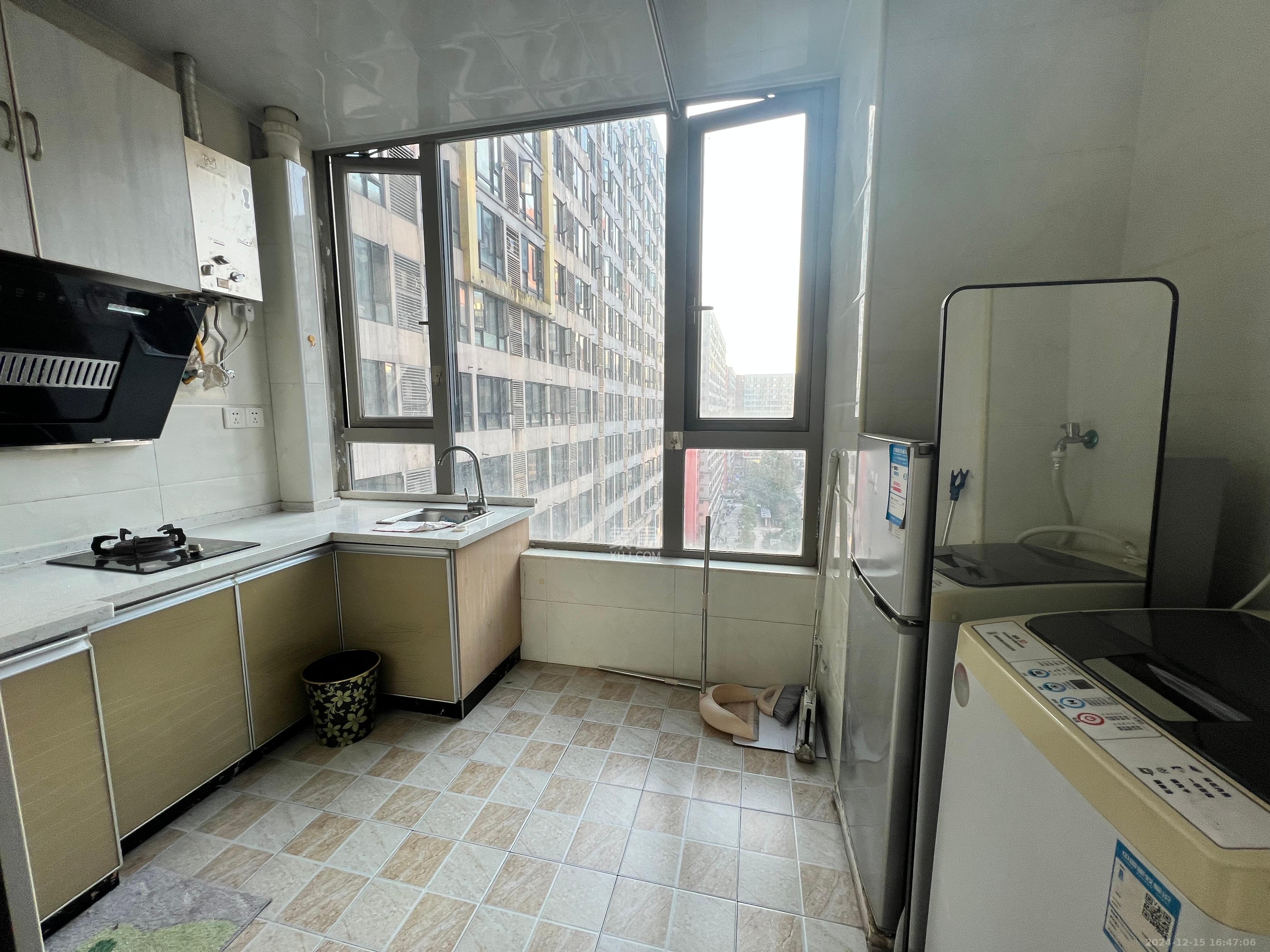 怡海星城 1室1厅1卫 900.0元/月 怡海星城 1室1厅1卫 900.0元/月室内图