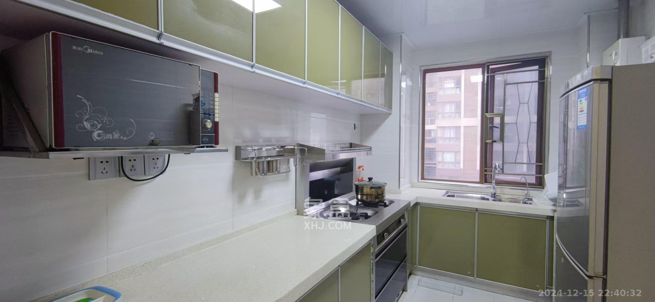 锑都家园 3室2厅2卫 2500.0元/月 锑都家园 3室2厅2卫 2500.0元/月室内图