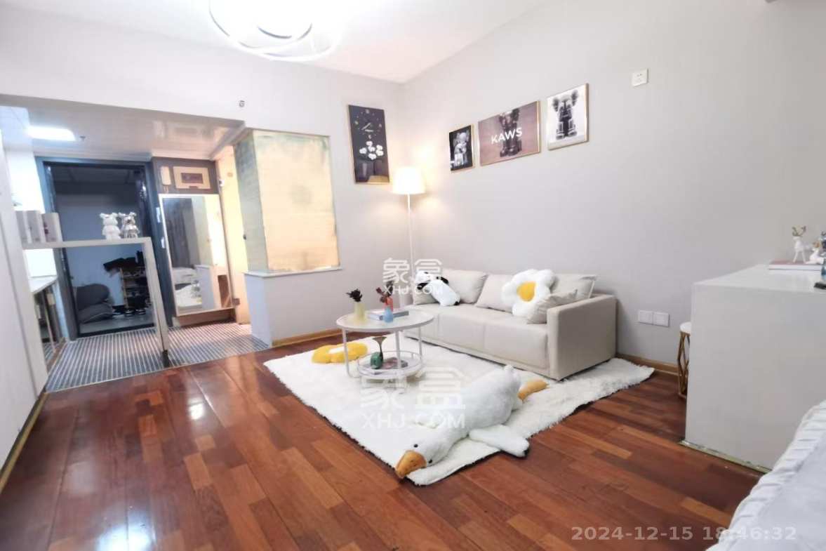 2076至高点  1室1厅1卫    1700.0元/月 2076至高点  1室1厅1卫    1700.0元/月室内图