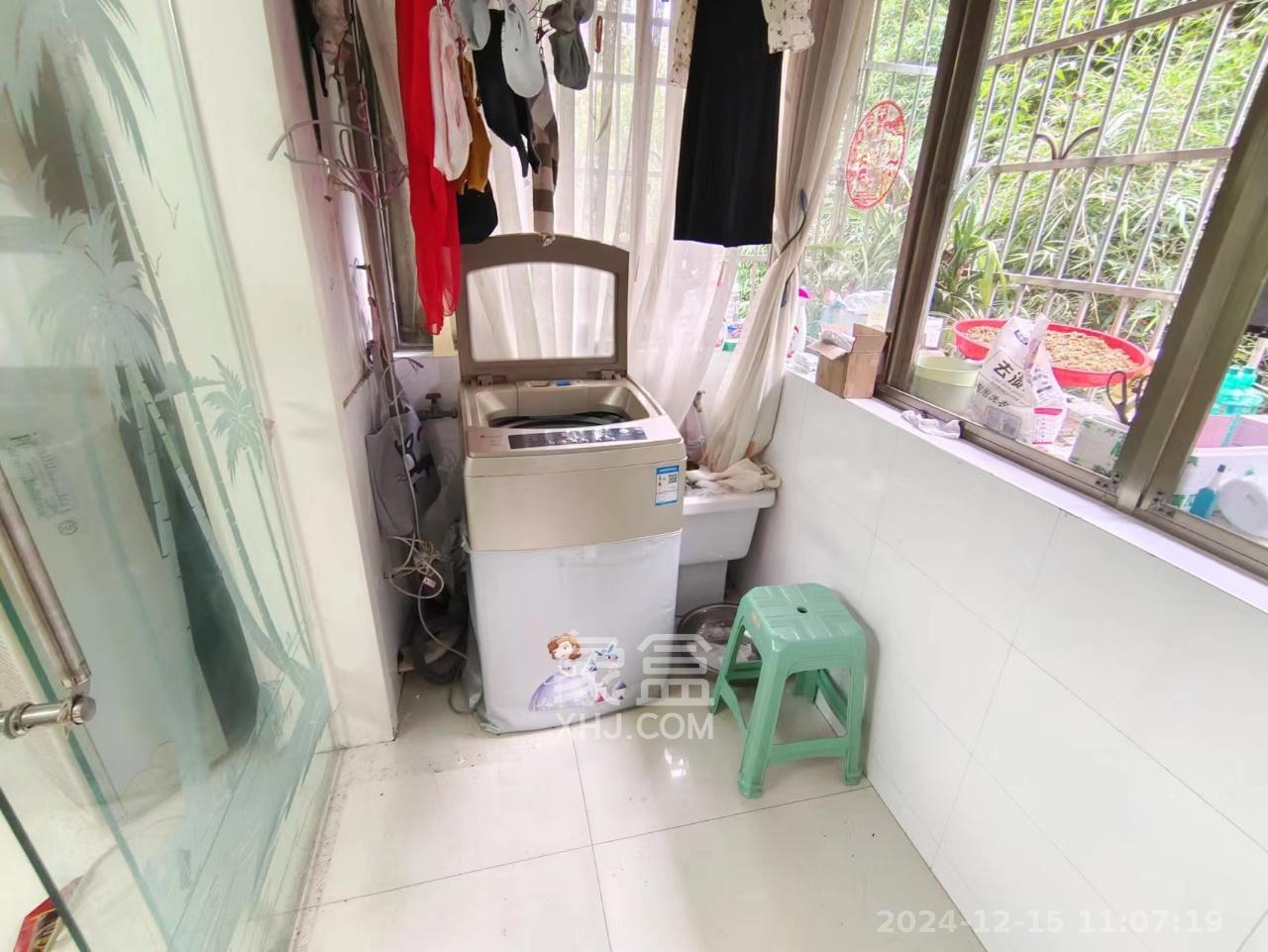 雅泰家园 3室2厅1卫 2500.0元/月 雅泰家园 3室2厅1卫 2500.0元/月室内图