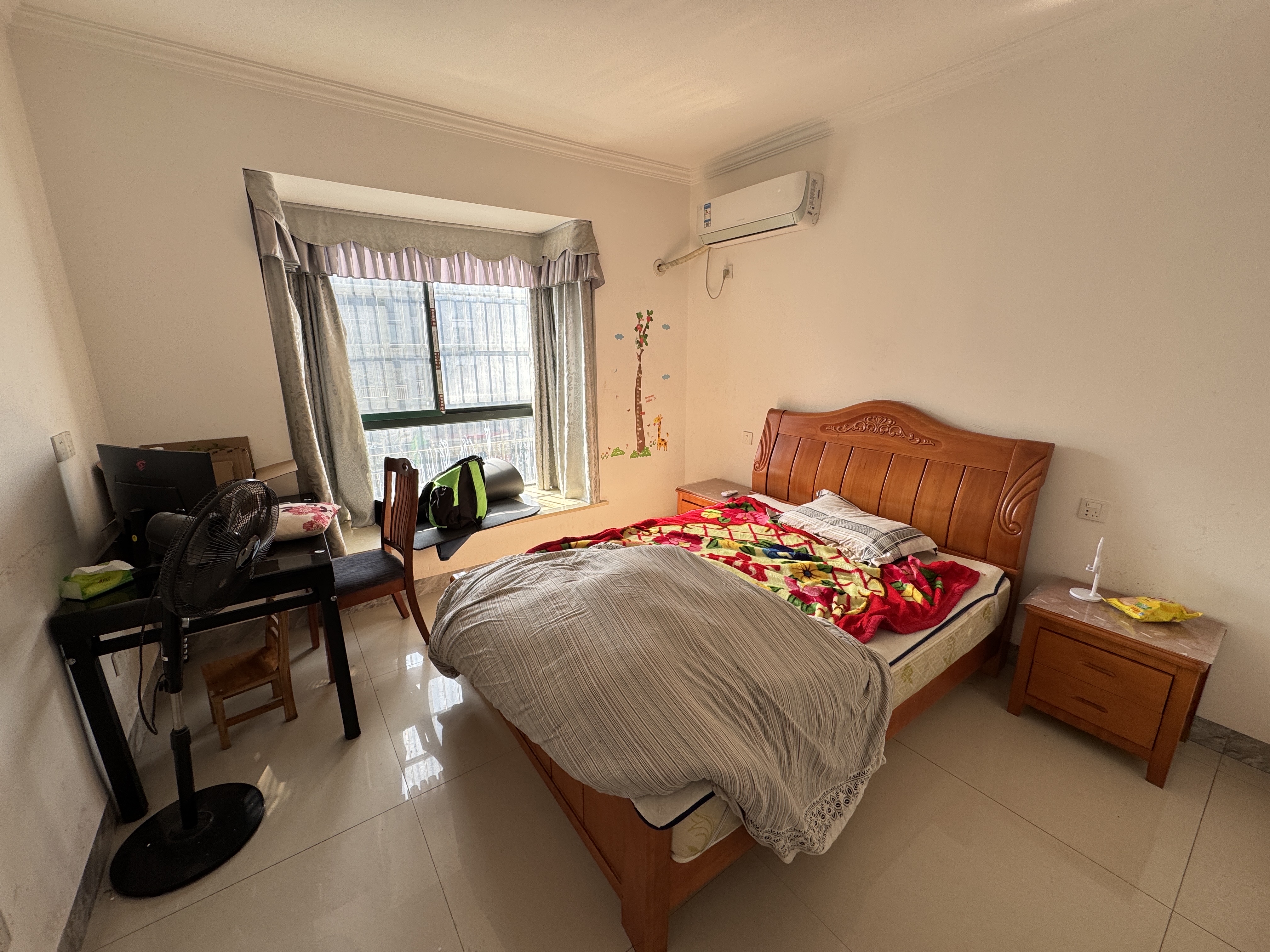 兰贵园 1室0厅0卫 1400.0元/月 兰贵园 1室0厅0卫 1400.0元/月室内图