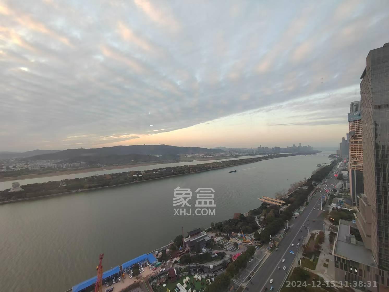 保利国际广场 1室1厅1卫 2200.0元/月 保利国际广场 1室1厅1卫 2200.0元/月室内图