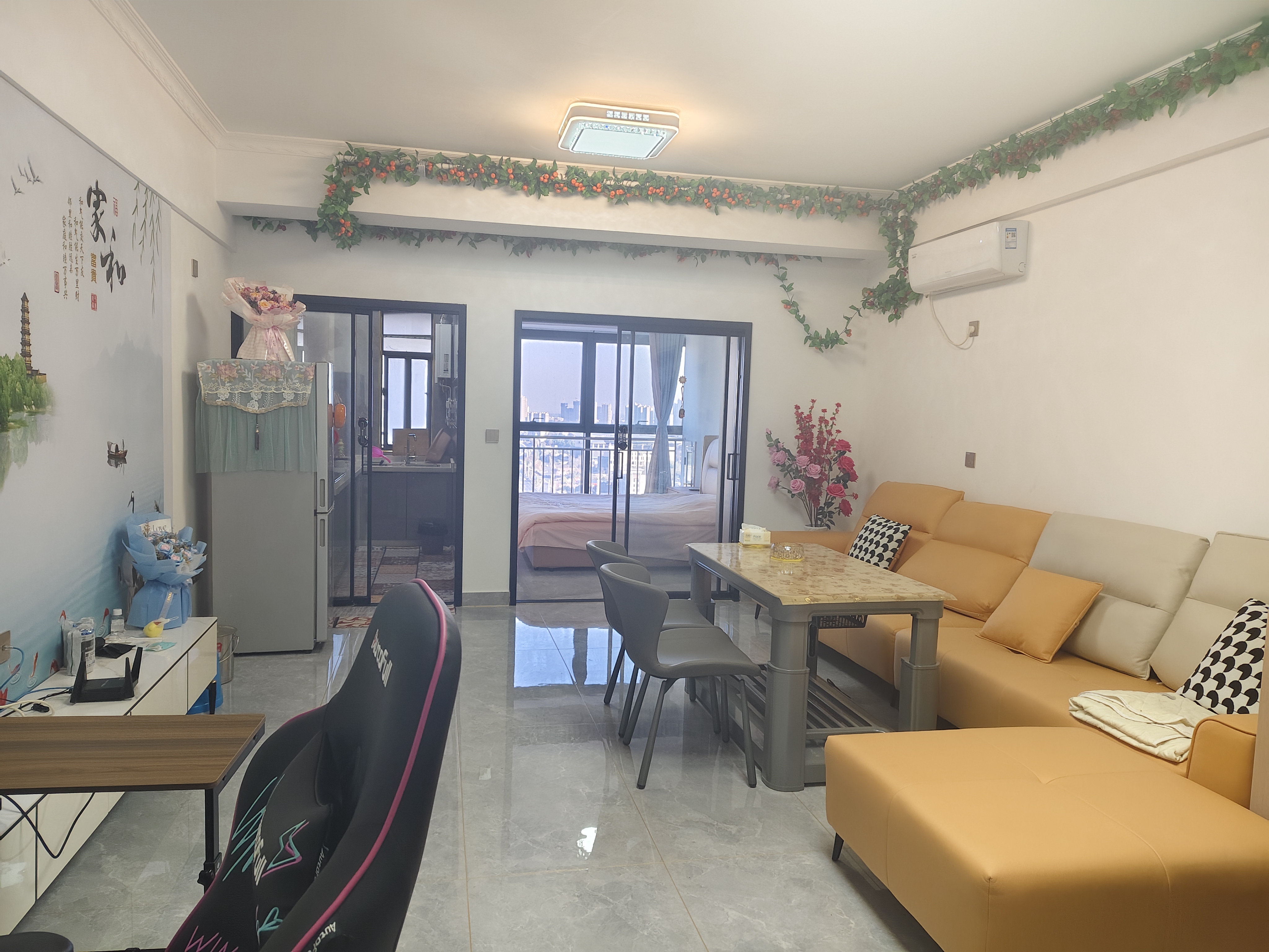 宝基广场 2室1厅1卫 65.0万 宝基广场 2室1厅1卫 65.0万客厅