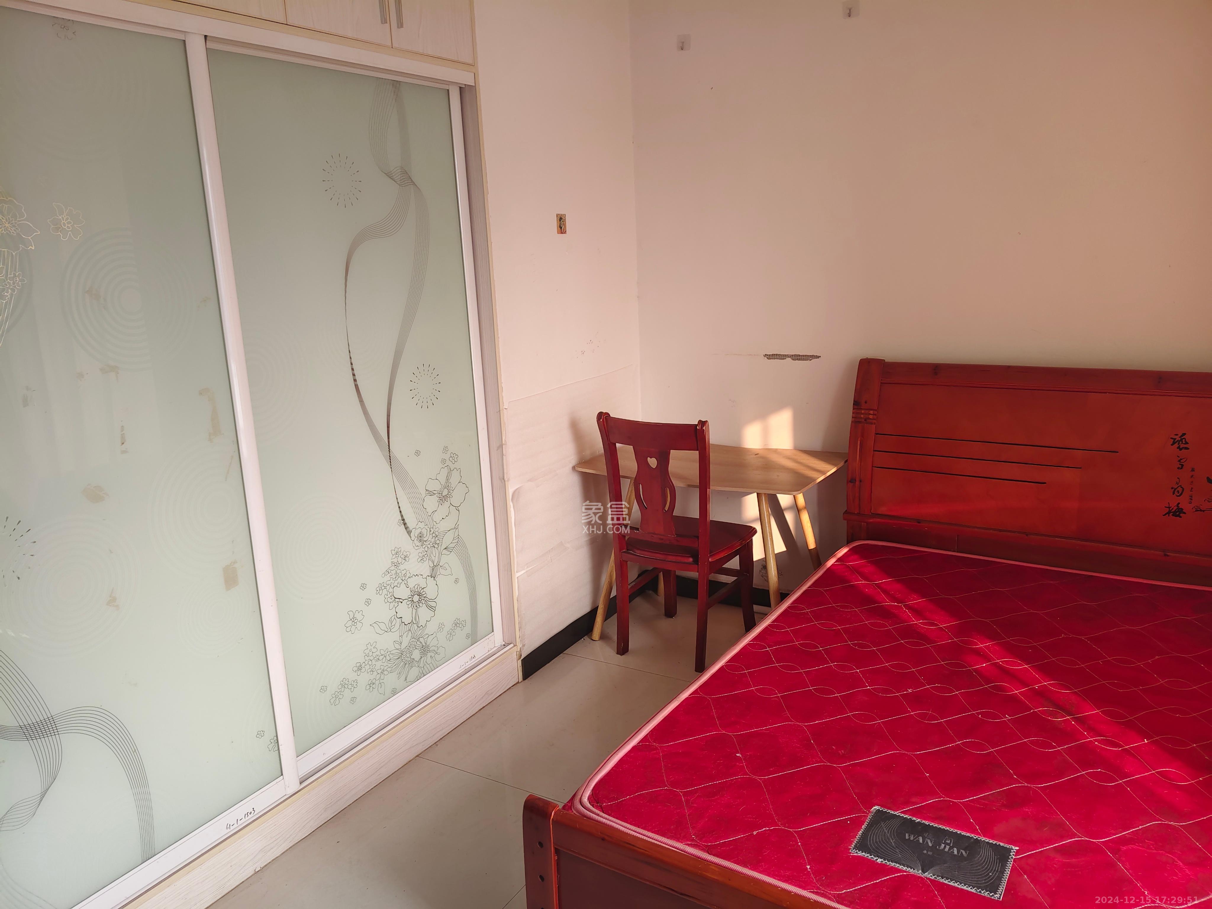 金石蓉园 1室1厅1卫 1400.0元/月 金石蓉园 1室1厅1卫 1400.0元/月室内图